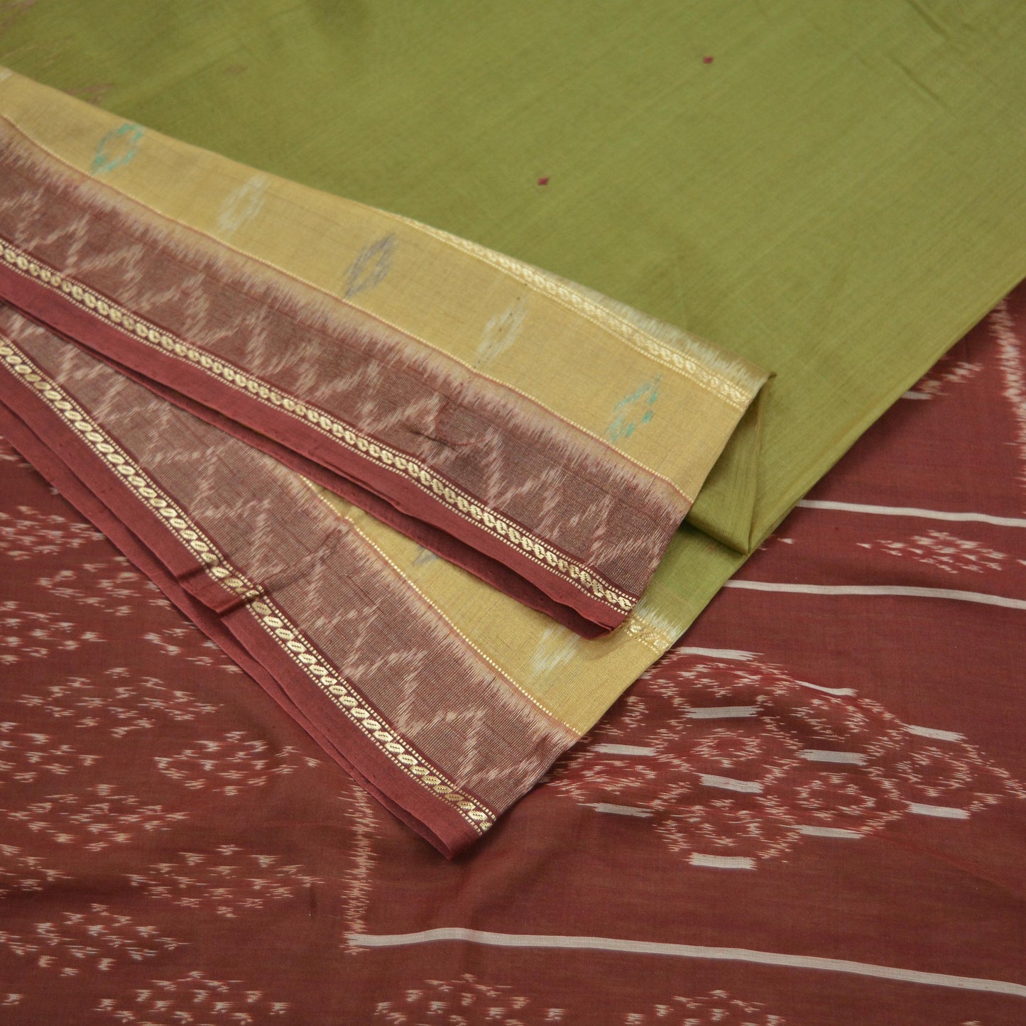 Indian Vintage Sari Green Hand woven Sambalpuri Ikat Saree Pure Silk Craft Fabric 5Yd Ethnic Chackra Zari Border