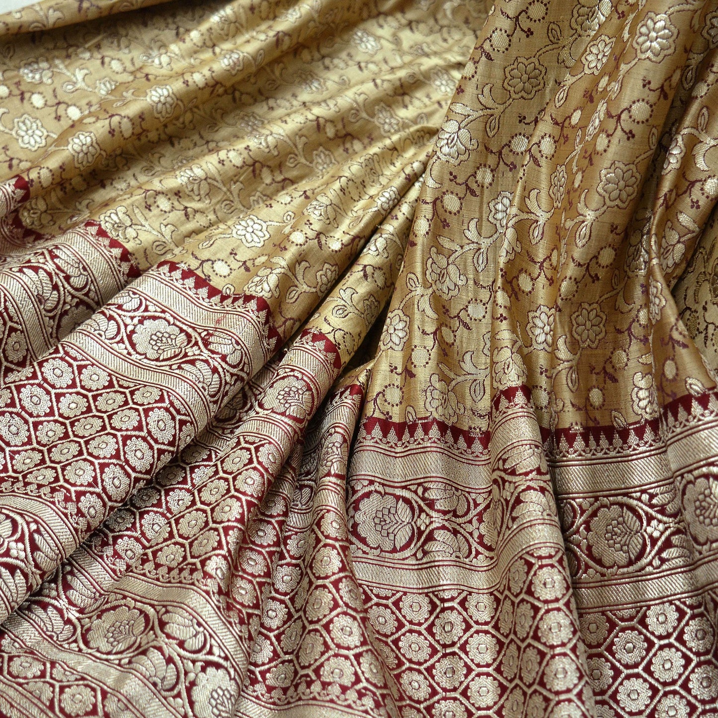 Indian Vintage Beige & Red Heavy Saree Pure Satin Silk Woven Brocade Banarasi Sari Fabric Zari Ethnic 5Yd Bridal Wedding Banarasi sari