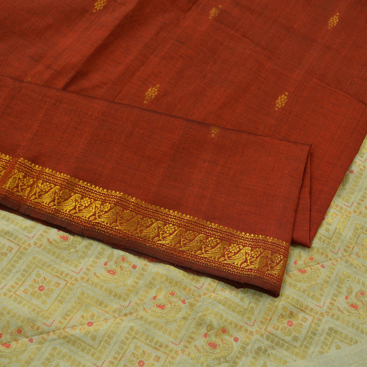 Indian Vintage Sari Rusty & Ivory Cotton Hand Woven Sarees Craft Fabric 5Yd Floral Soft Dress making Quilting Crafting Upcycle Zari