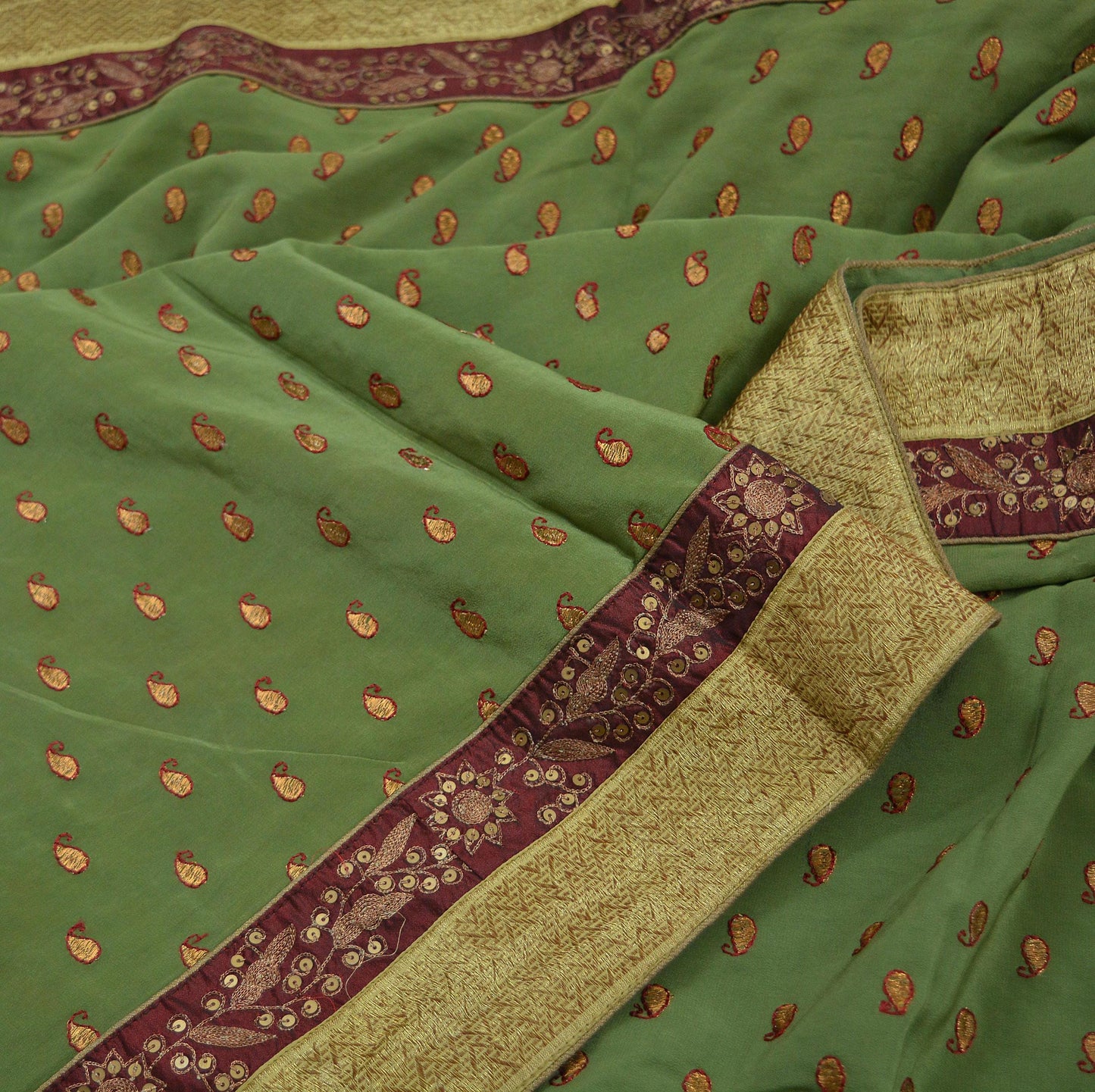 Indian Vintage Green Saree Pure Crepe Silk Hand Embroidered Sari Craft Fabric 6Yd Sewing Soft Zari Wedding/Bridal Sarees