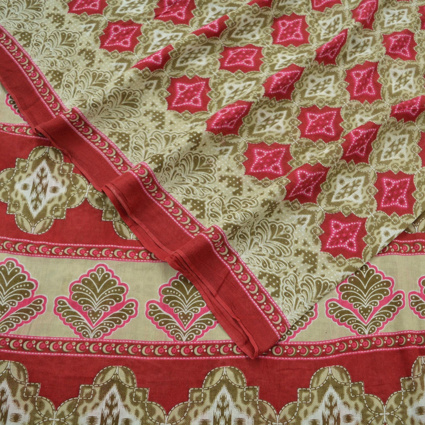 Indian Vintage Sari Green & Red Printed Pure Cotton Saree Craft Fabric 5Yd Sewing Sarong Wrap Boho Floral Crafting Upcycle Quilting Used