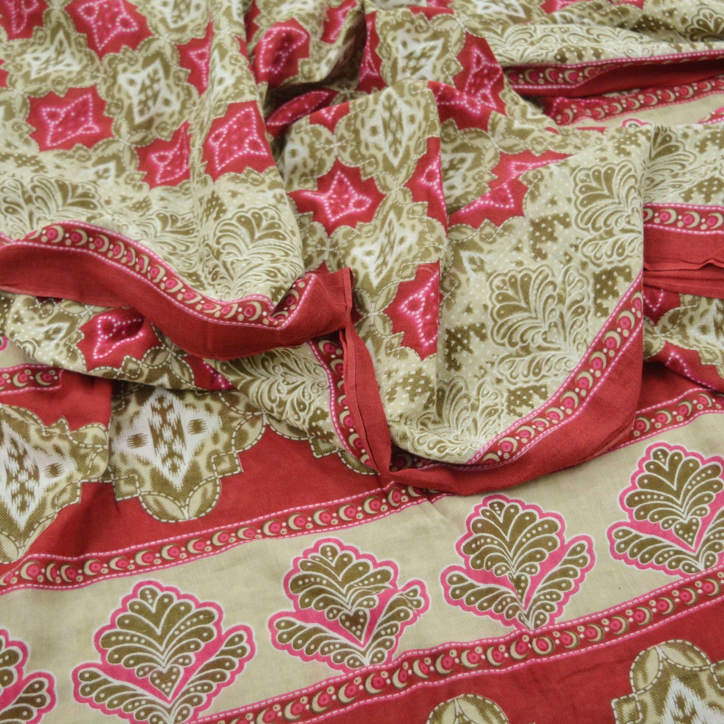 Indian Vintage Sari Green & Red Printed Pure Cotton Saree Craft Fabric 5Yd Sewing Sarong Wrap Boho Floral Crafting Upcycle Quilting Used