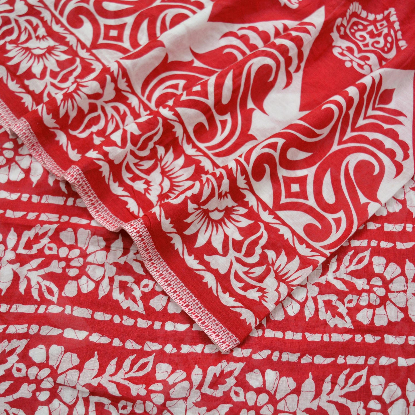 Indian Vintage Sari Red & White Printed 100% Pure Cotton Saree Craft Fabric 5Yard Sewing Sarong Wrap Boho Floral