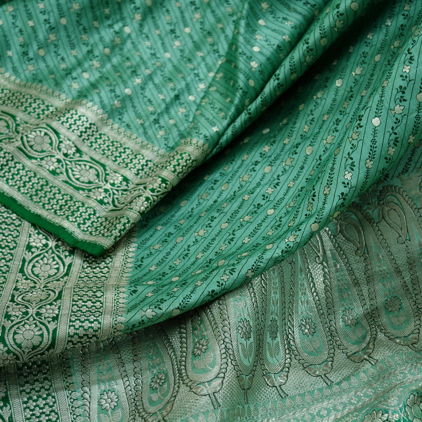 Indian Vintage Green Heavy Wedding Saree Pure Satin Silk Woven Banarasi Brocade Sari Craft Fabric Zari 5Yd Dress Making Crafting used