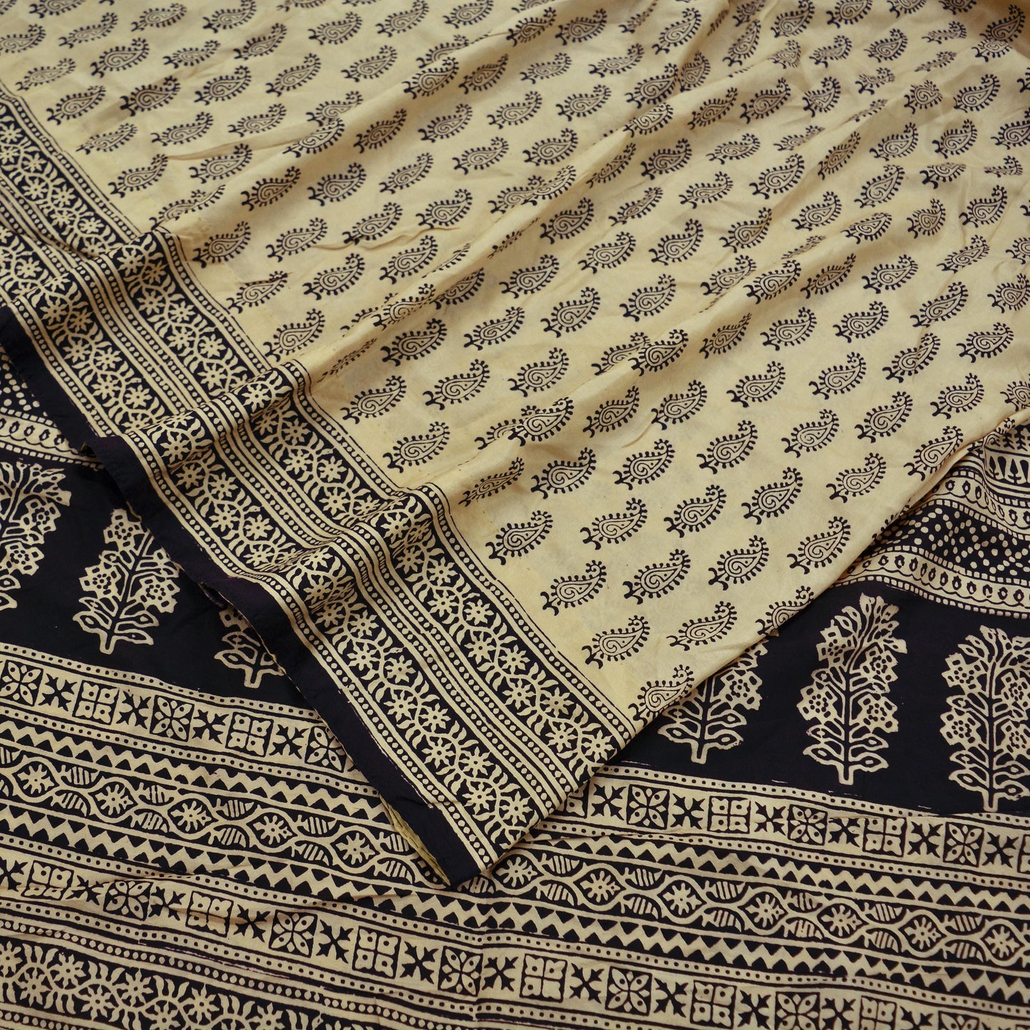 Indian Vintage Sari Black & Beige Pure Silk Printed Sarees Craft Fabric 6yd Sewing Dress Making Soft Paisley Quilting Upcycle Crafting