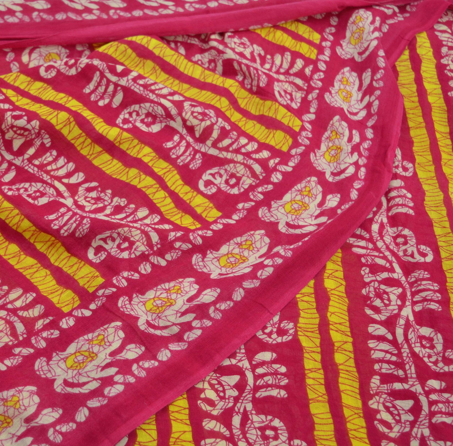 Indian Vintage Sari Pink Batik Printed Saree 100% Pure Cotton 5Yd Craft Fabric Soft Sewing Sarong Wrap Boho Quilting Dress Making