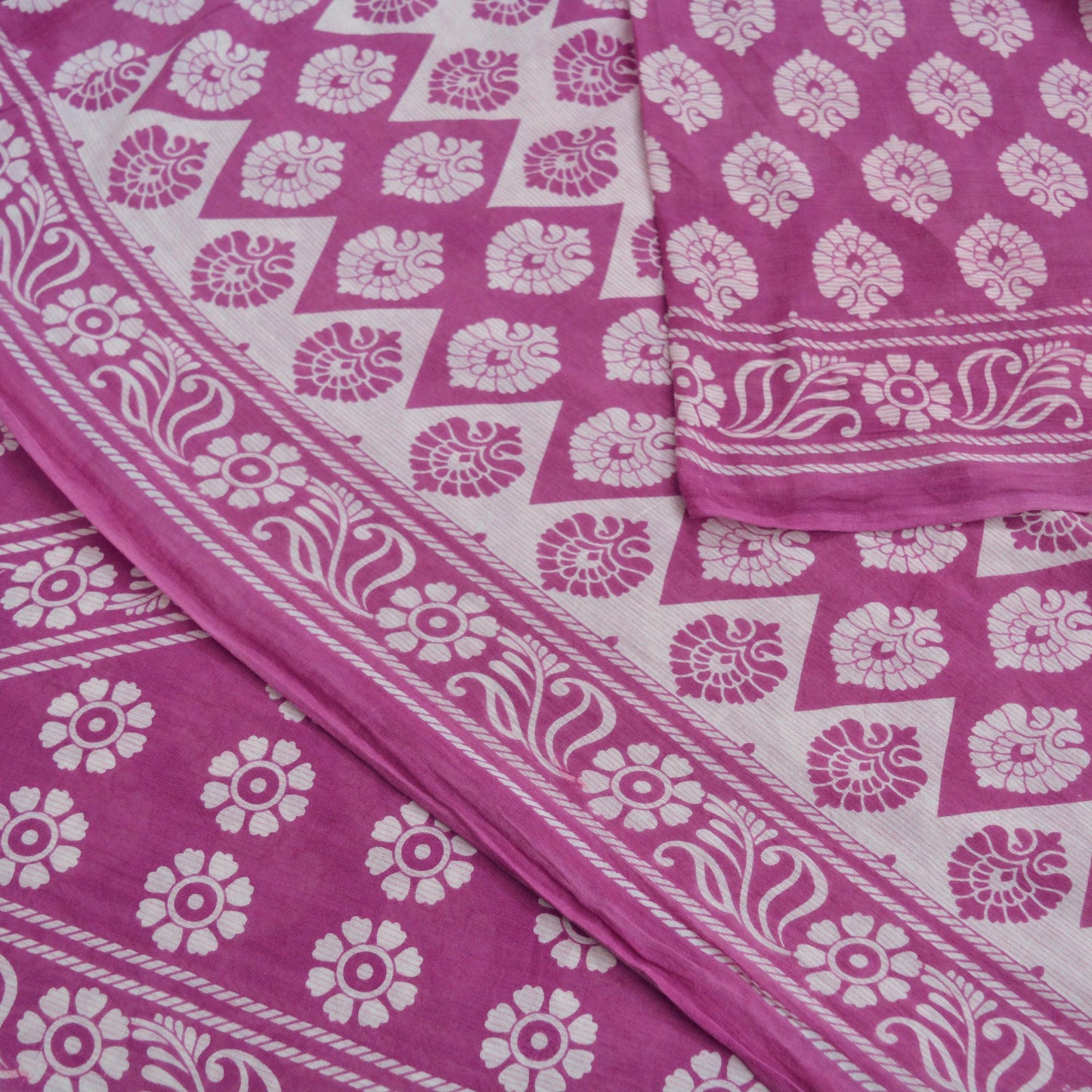 Indian Vintage Sari Purple & Ivory Pure Cotton Printed Saree 5Yd Craft Fabric Sewing Sarong Wrap Boho Floral Quilting crafting dressmaking