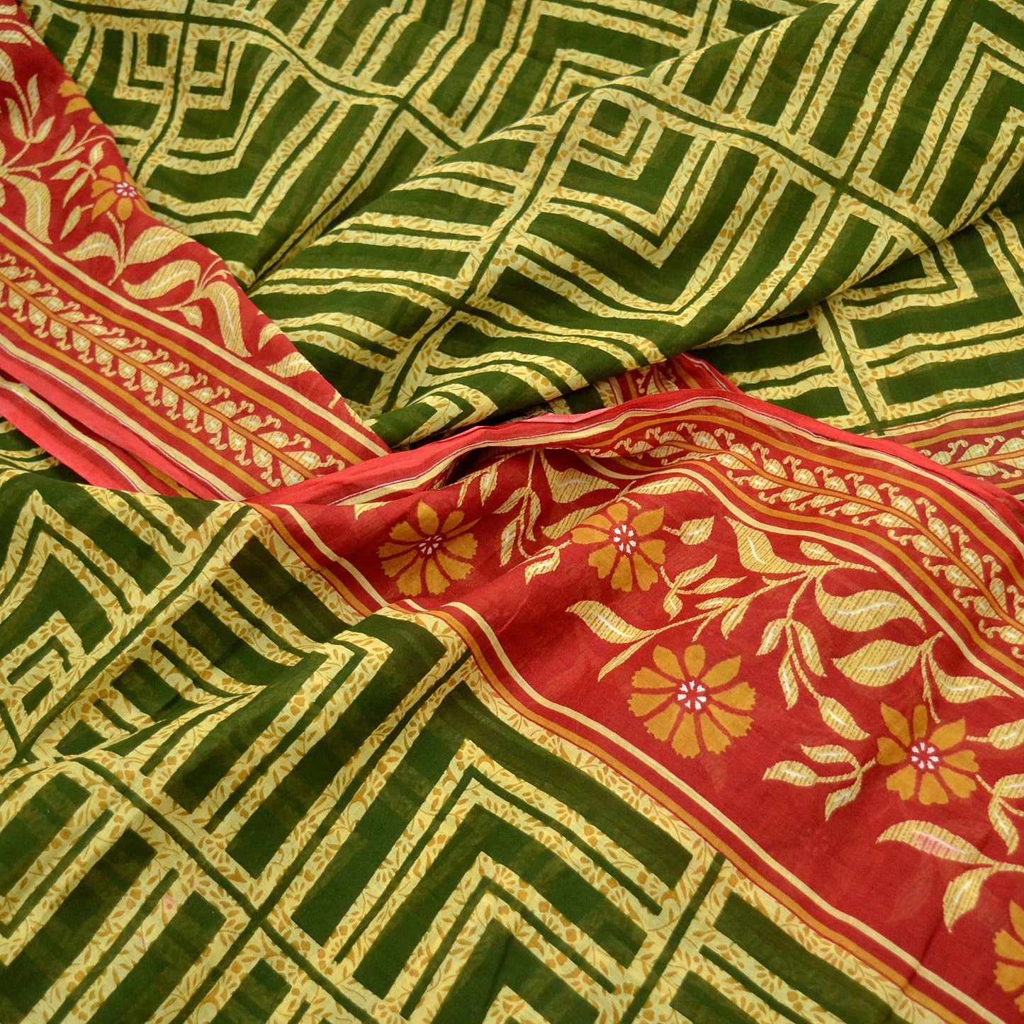 Indian Vintage Sari Green, Beige & Red Printed Pure Cotton Saree Craft Fabric 5Yd Sewing Sarong Wrap Boho Floral Crafting Upcycle Quilting