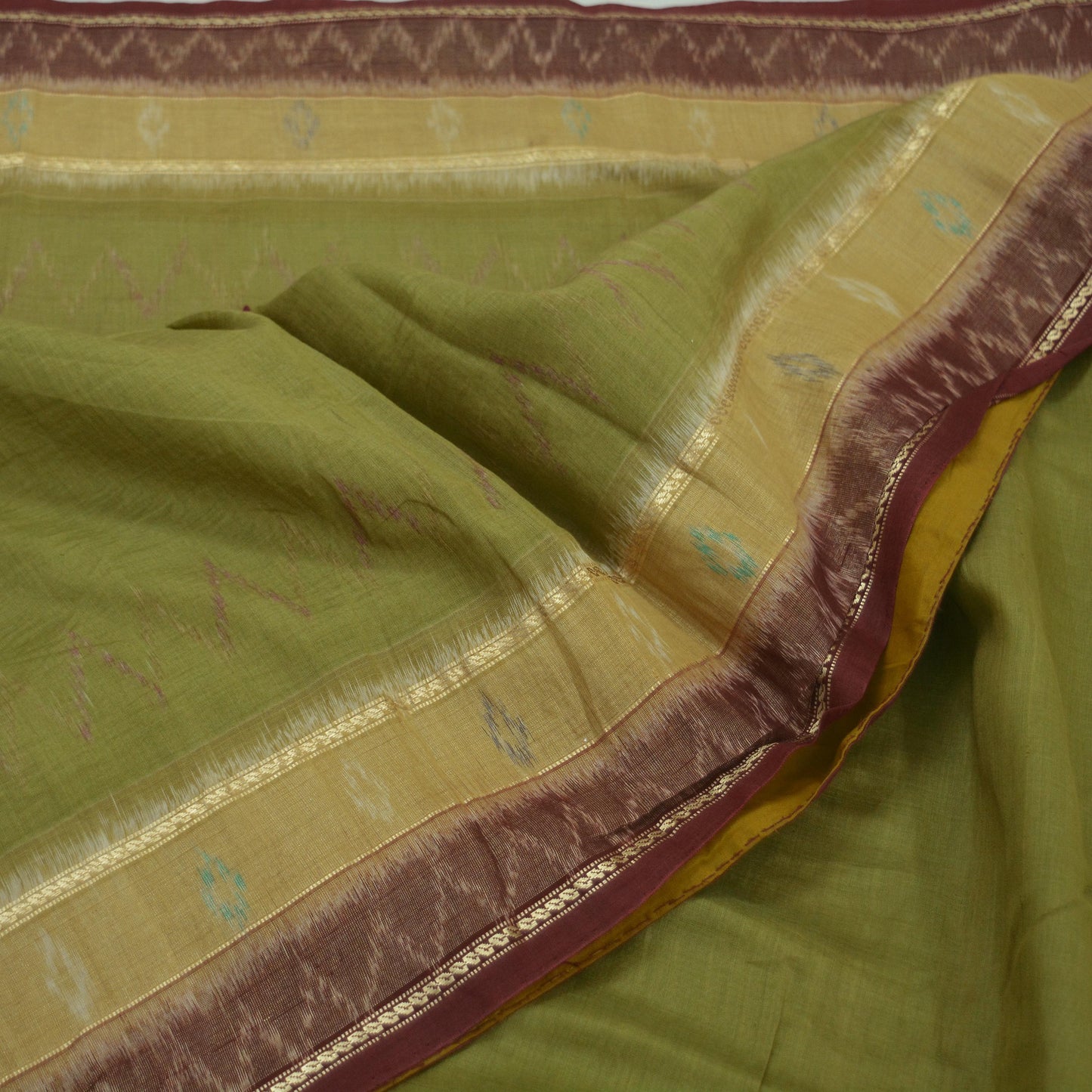 Indian Vintage Sari Green Hand woven Sambalpuri Ikat Saree Pure Silk Craft Fabric 5Yd Ethnic Chackra Zari Border