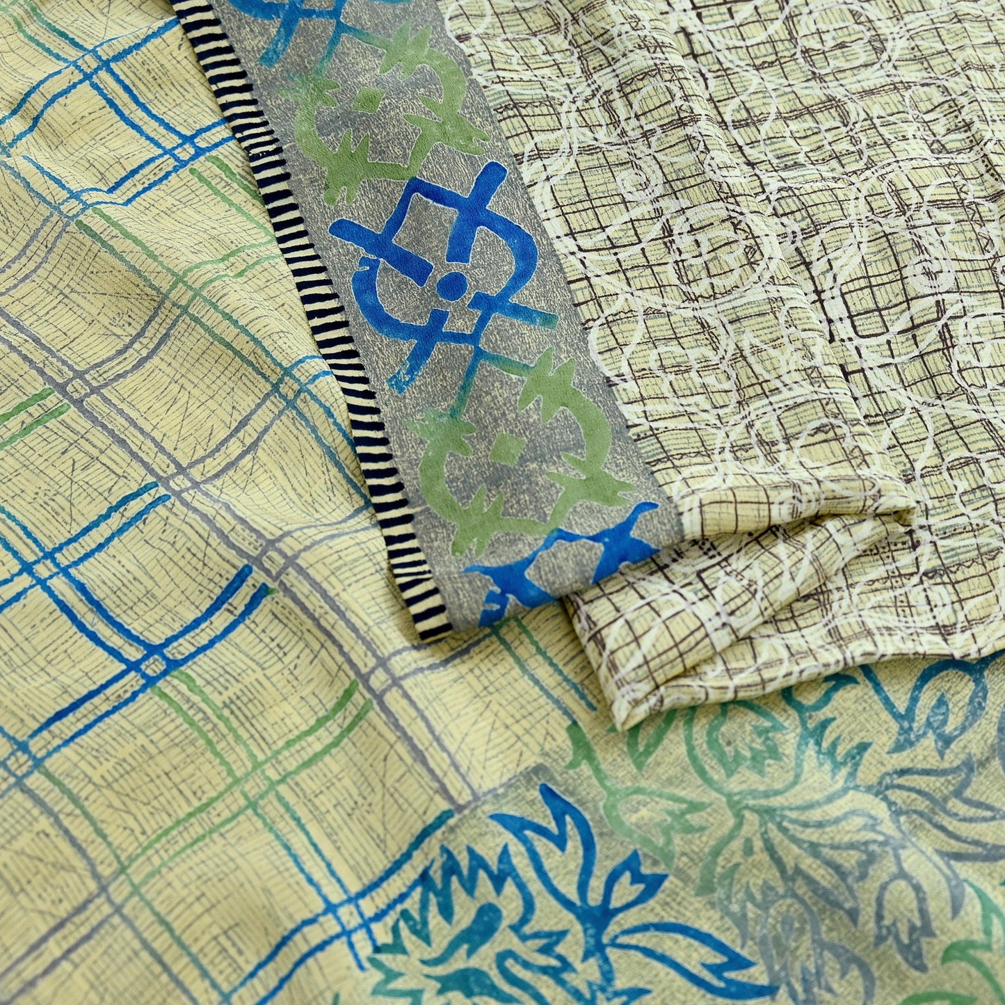 Indian Vintage Sari Beige Pure Crepe Silk Printed Sarees 5yd Sewing Floral Soft Craft Fabric Wrap Dress making Upcycle Crafting Quilting