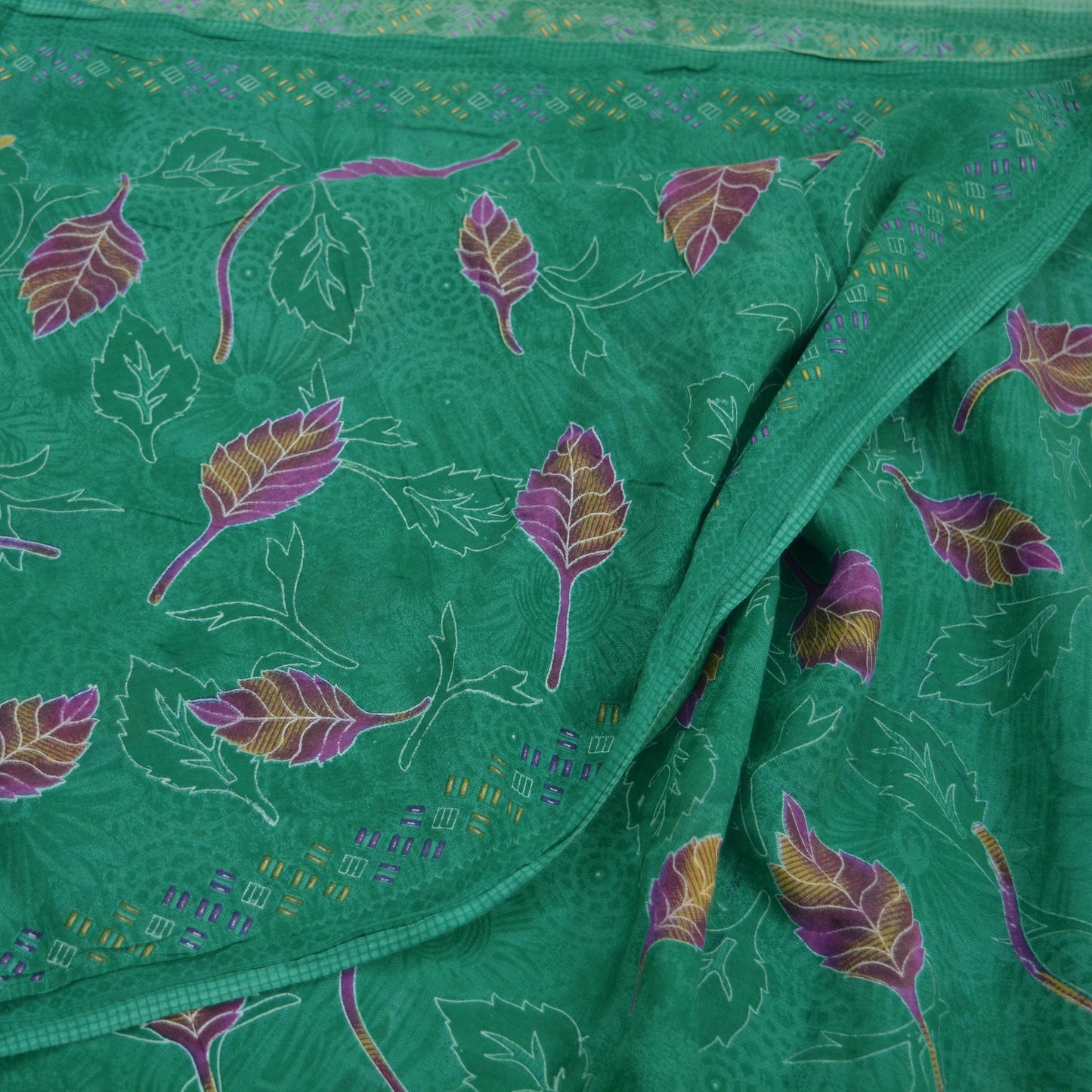 Indian Vintage Green Saree Printed Pure Cotton Sari Craft Fabric Soft 5Yd Sewing Sarong Wrap Boho Floral Dress making Crafting Quilting