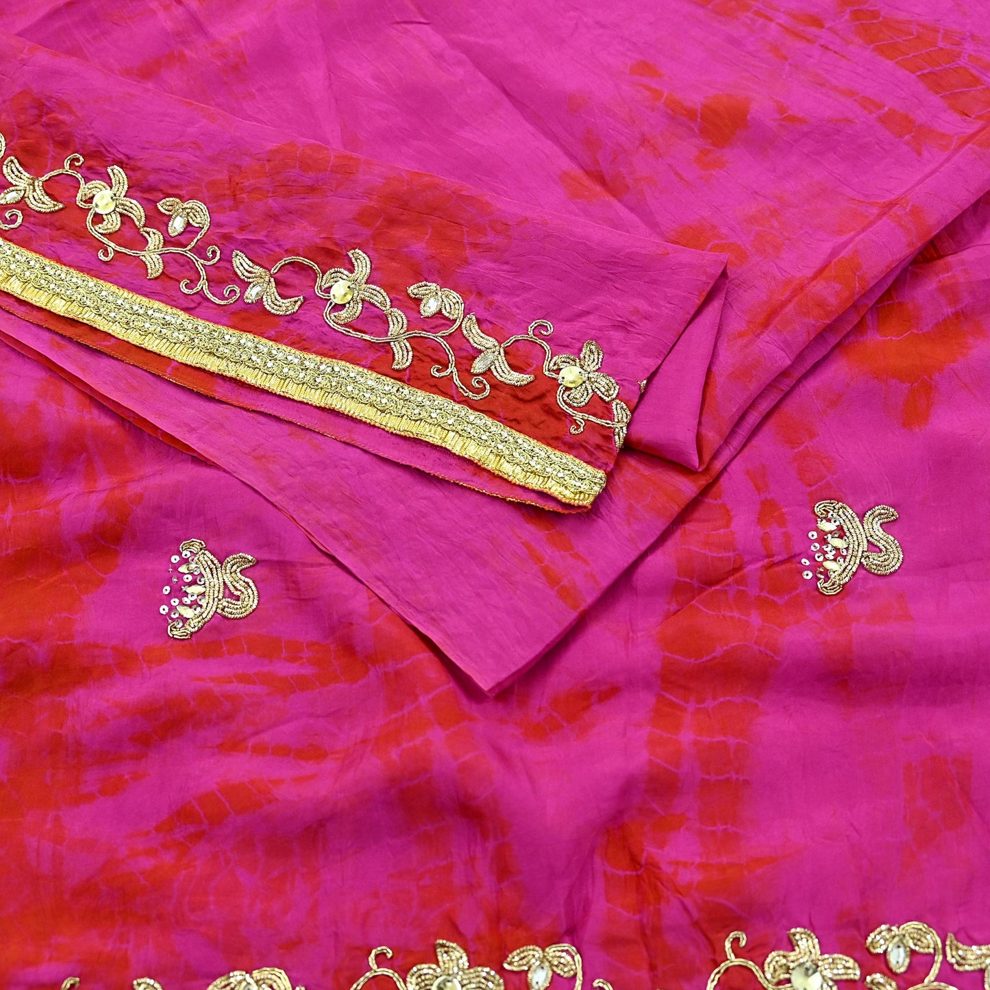 Indian Vintage Sari Magenta Pure Silk Hand Embroidered Sarees Craft Fabric 5Yd Sewing Soft Zardozi/Dabka Dress making Bridal/wedding sari