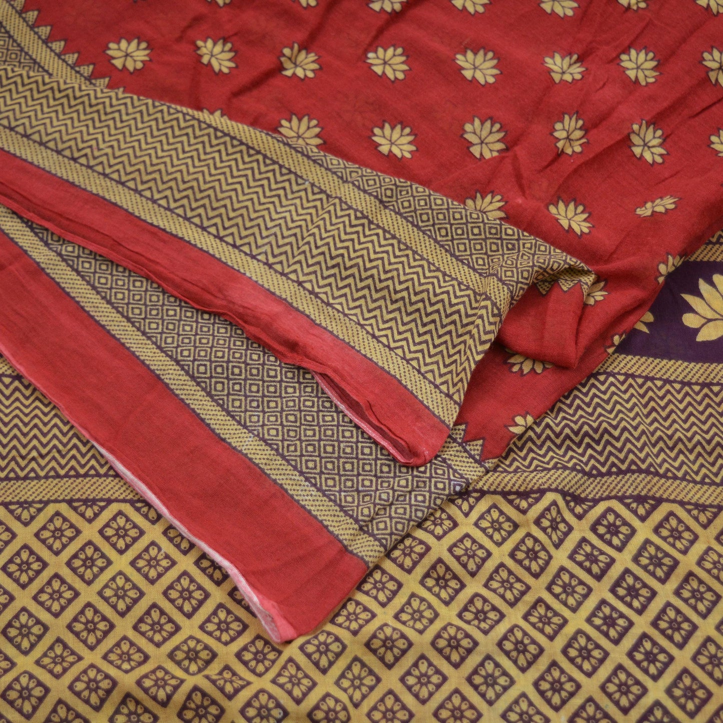 Indian Vintage Sari Purple & Red Printed Pure Cotton Saree Craft Fabric 5Yd Sewing Sarong Wrap Boho Floral Crafting Upcycle Quilting Used