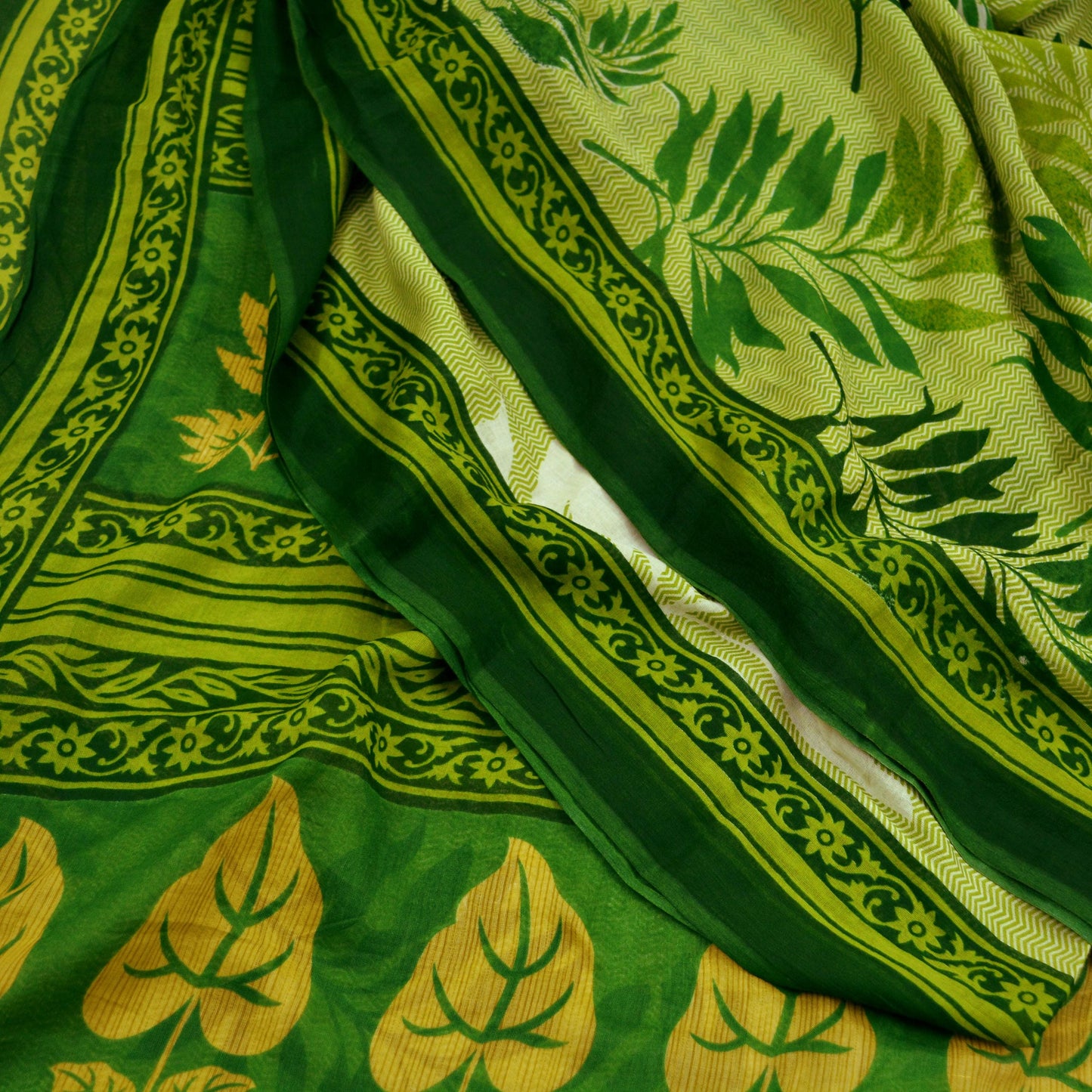 Indian Vintage Green Saree Printed Pure Cotton Sari Craft Fabric Soft 5Yd Sewing Sarong Wrap Boho Floral Dress making Crafting Quilting