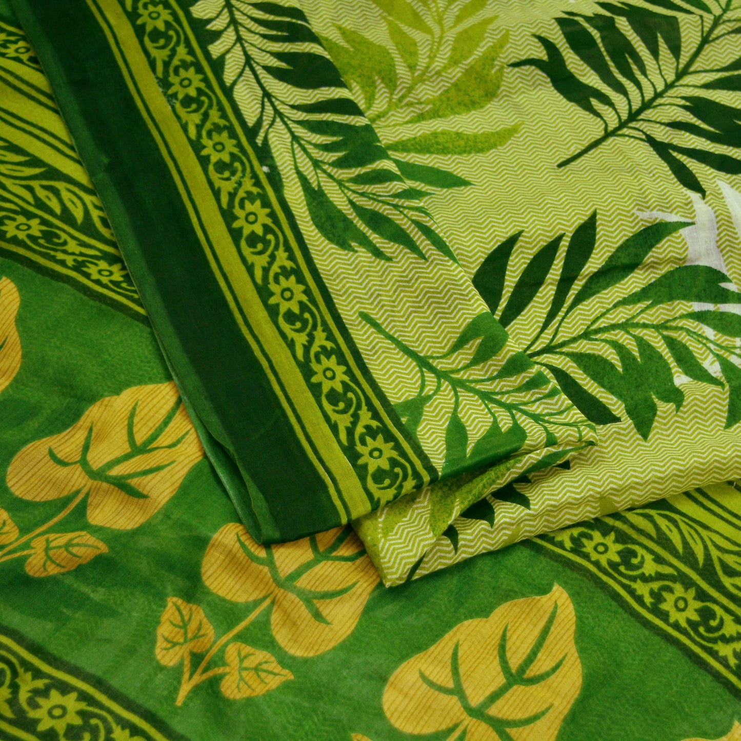 Indian Vintage Green Saree Printed Pure Cotton Sari Craft Fabric Soft 5Yd Sewing Sarong Wrap Boho Floral Dress making Crafting Quilting