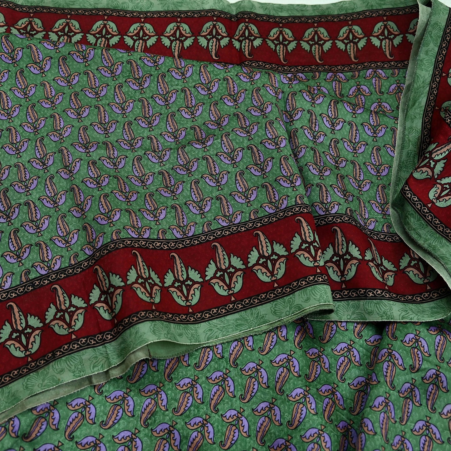 Indian Vintage Sari Maroon & Green Pure Silk Printed Saree Craft Fabric 6yd Sewing Dress Making Soft Floral Dress making Crafting Quilting