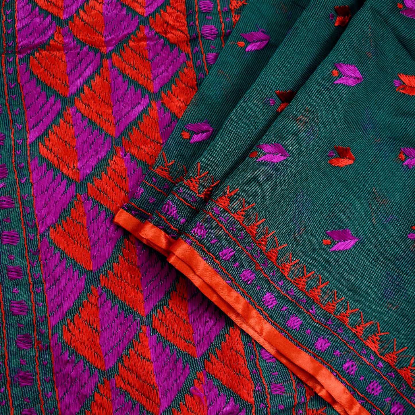 Indian Vintage Green Dupatta Long Stole Hand Embroidered Bagh Phulkari Stole Scarves Red lace Party wear