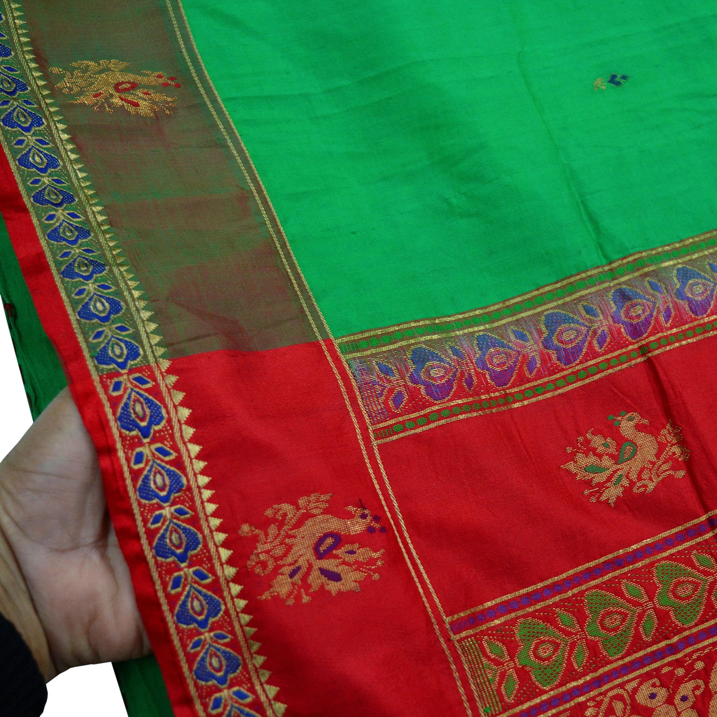 Indian Vintage Sari Red & Green Mysore Silk Hand Woven Sarees Fabric 5Yd Ethnic Dress Making Crafting Upcycle Quilting Zari Border Peacock