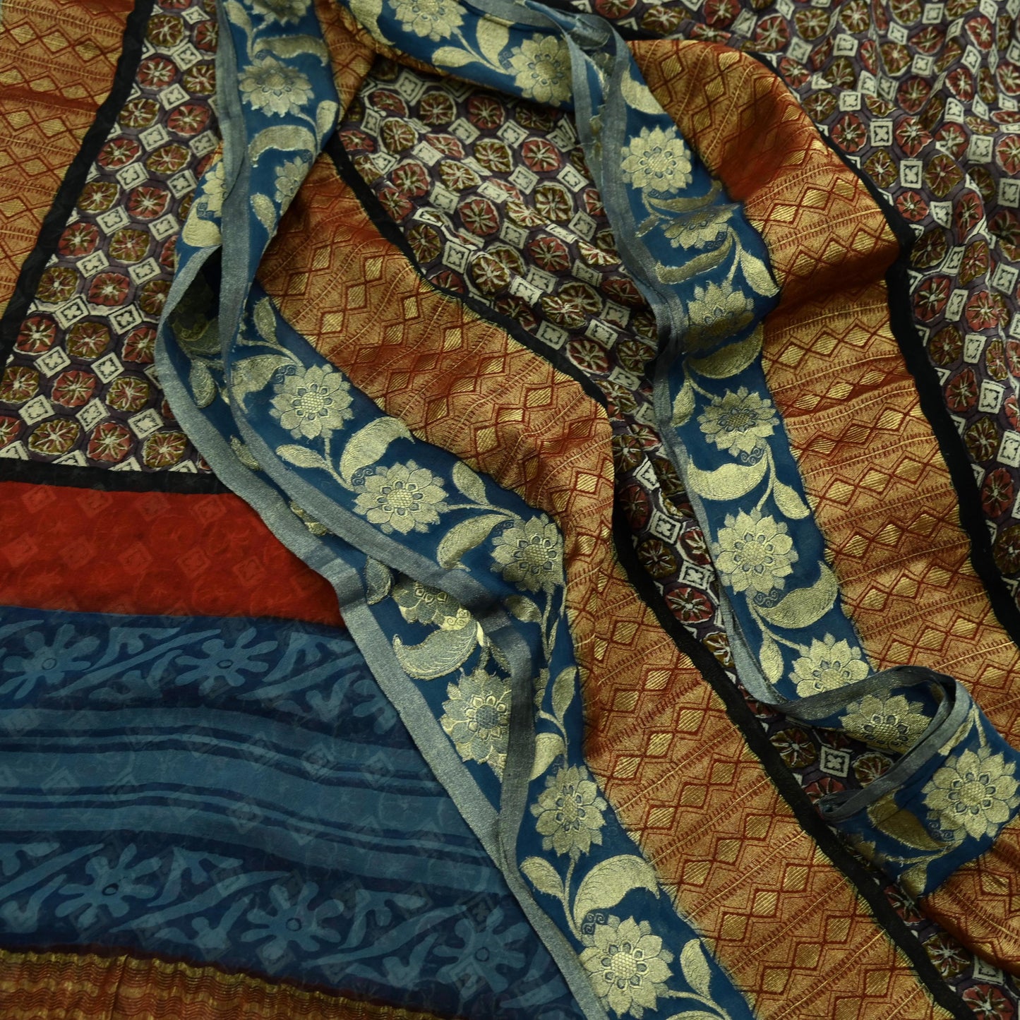 Women Vintage Sari Purple & Blue Pure Georgette Silk Printed Sarees Craft Fabric Sewing 5Yd Soft Dress Making Zari Border Crafting Quilting