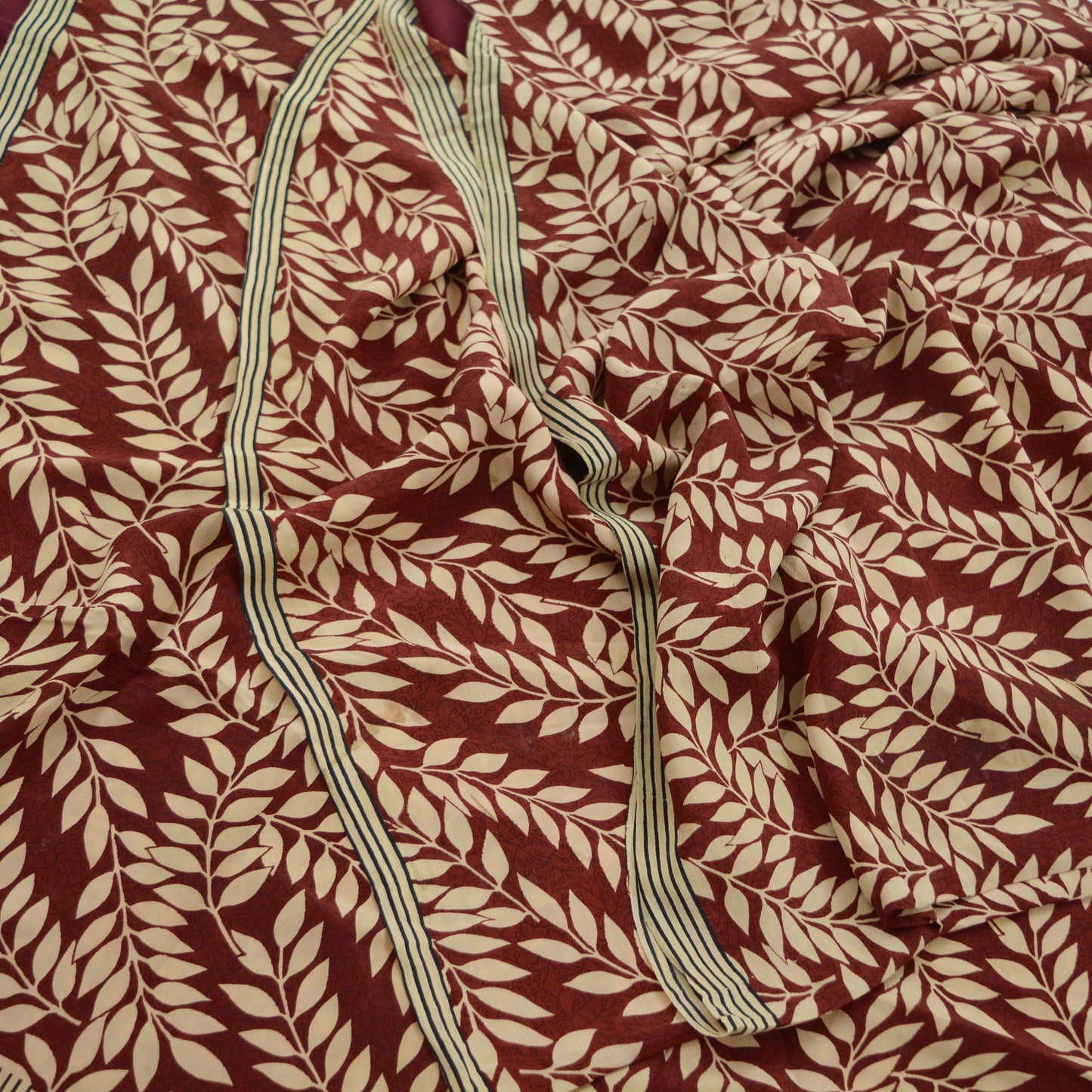 Indian Vintage Beige & Maroon Saree Pure Crepe Silk Printed Sari Craft Fabric 5yd Sewing Floral Soft Wrap Dress Making Crafting