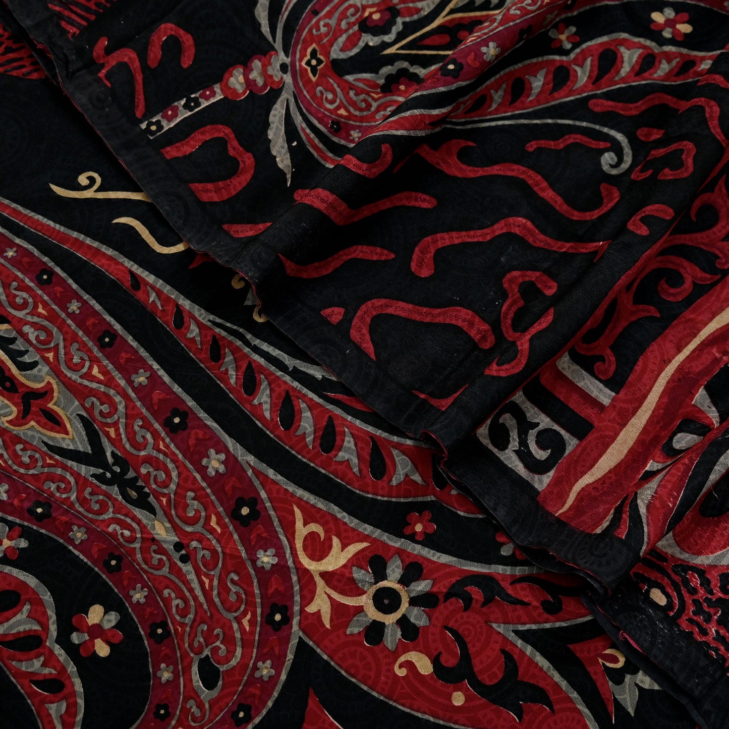 Indian Vintage Sari Black & Red Pure Crepe Silk Printed Saree 5yard Sewing Rose Flower Soft Craft Fabric Wrap
