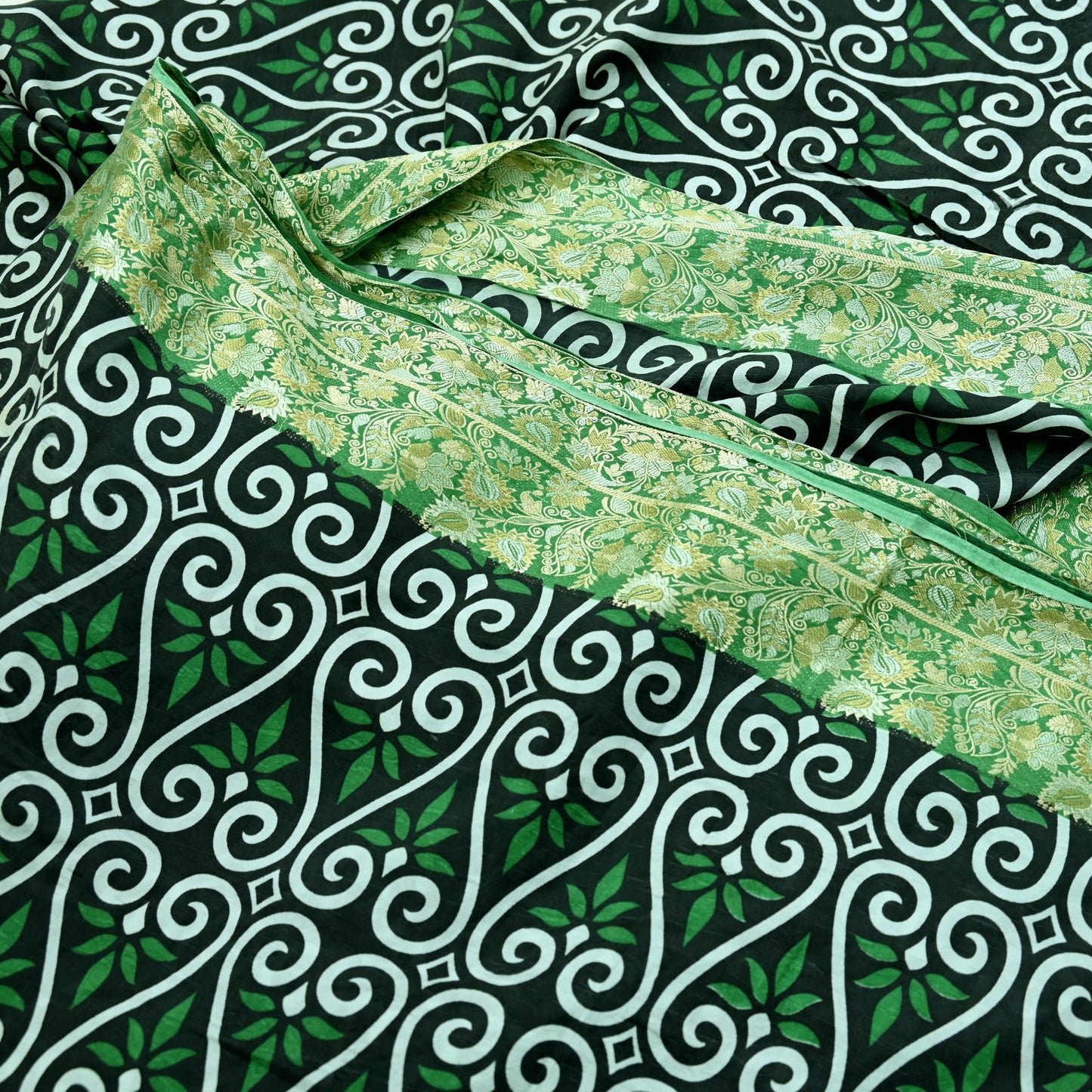 Indian Vintage White & Green Saree 100% Pure Silk Woven Printed Sari Craft Fabric  Sewing Soft Dress Designing for Crafting Quilting