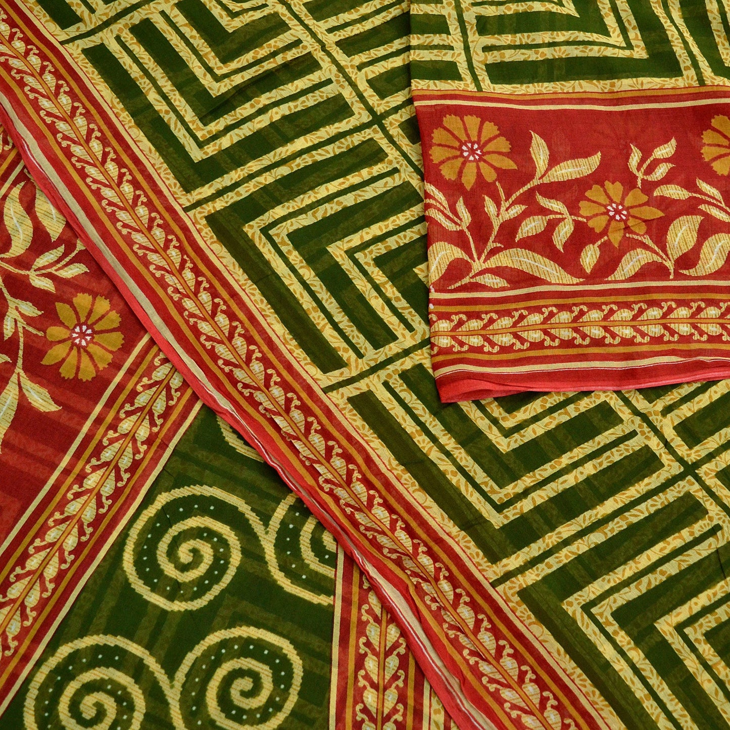 Indian Vintage Sari Green, Beige & Red Printed Pure Cotton Saree Craft Fabric 5Yd Sewing Sarong Wrap Boho Floral Crafting Upcycle Quilting