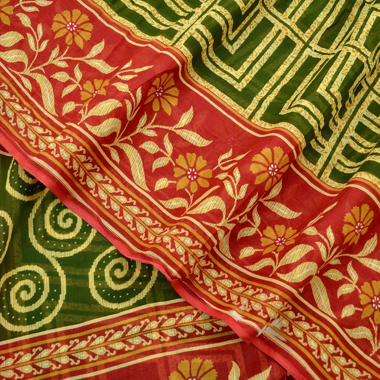 Indian Vintage Sari Green, Beige & Red Printed Pure Cotton Saree Craft Fabric 5Yd Sewing Sarong Wrap Boho Floral Crafting Upcycle Quilting