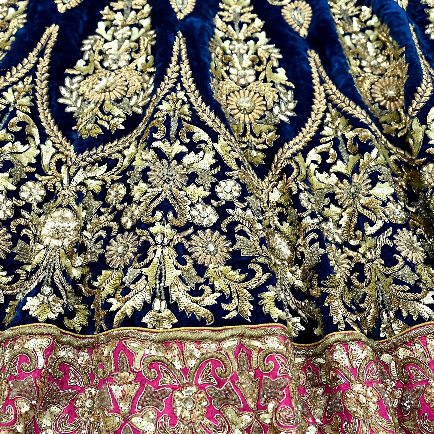 Indian Pre-owned Heavy Wedding Blue Velvet Hand Embroidered Lehenga/Skirt Designer By Manish Malhotra Zardozi Bridal Wear