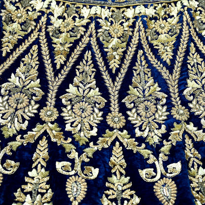 Indian Pre-owned Heavy Wedding Blue Velvet Hand Embroidered Lehenga/Skirt Designer By Manish Malhotra Zardozi Bridal Wear