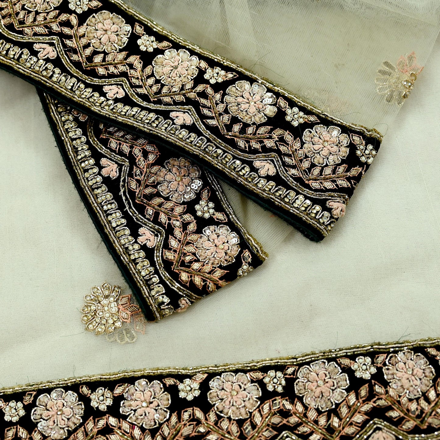 Indian Pre-owned Heavy Wedding Olive Green Net/Mesh Hand Embroidered Dupatta Designer By Manish Malhotra Zardozi Bridal Veil