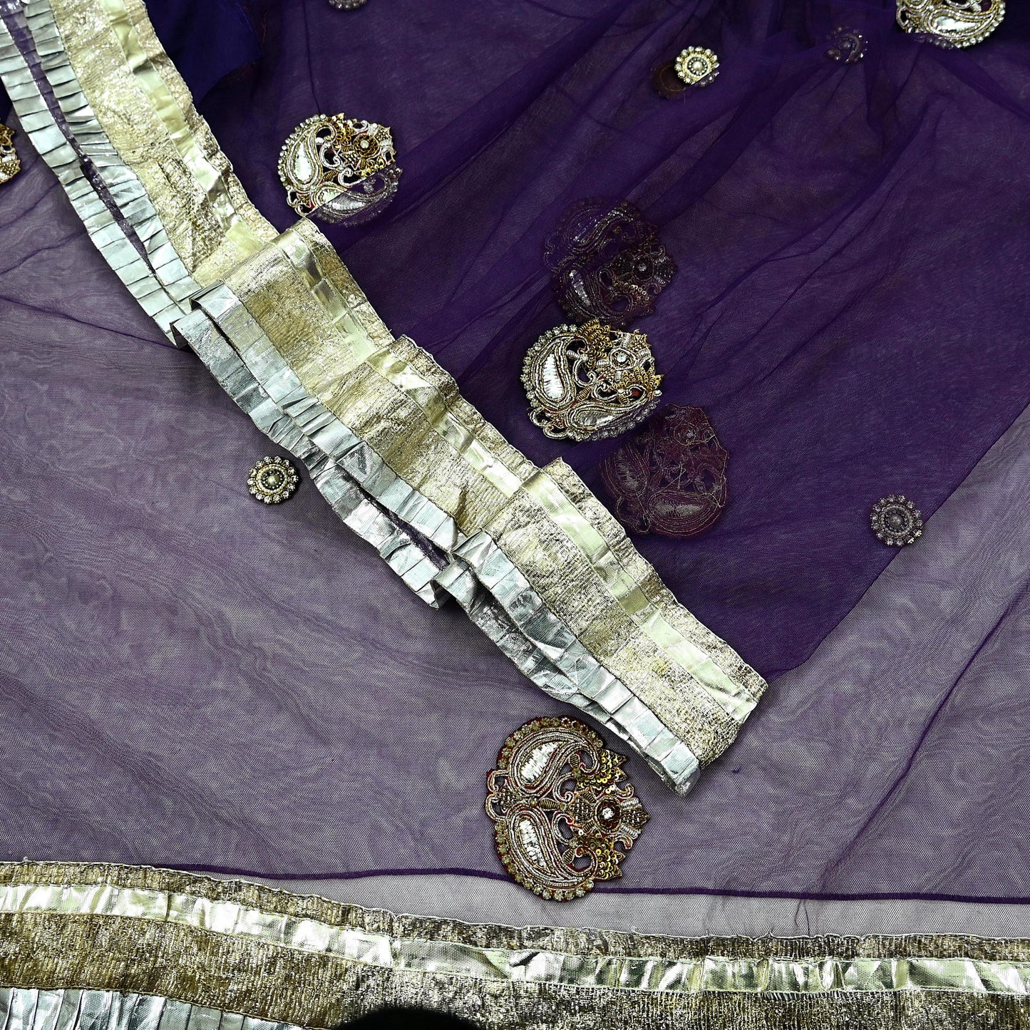 Indian Vintage Heavy Sari Purple Net/Mesh Embroidered Sarees Fabric 6Yd Sewing Soft Golden Border Bridal/wedding Saris