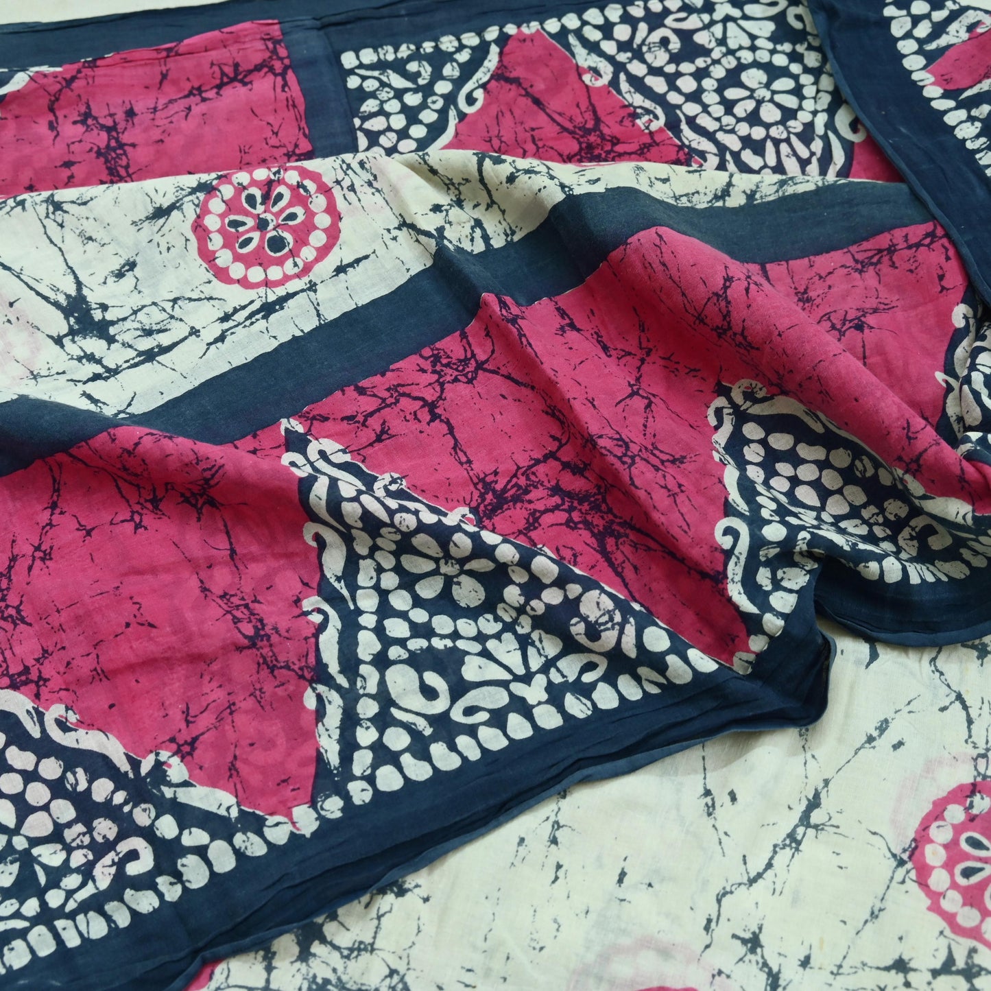Indian Vintage Sari Gray & Pink Batik Printed Saree 100% Pure Cotton 5Yd Craft Fabric Soft Sewing Sarong Wrap Boho Quilting Dress Making