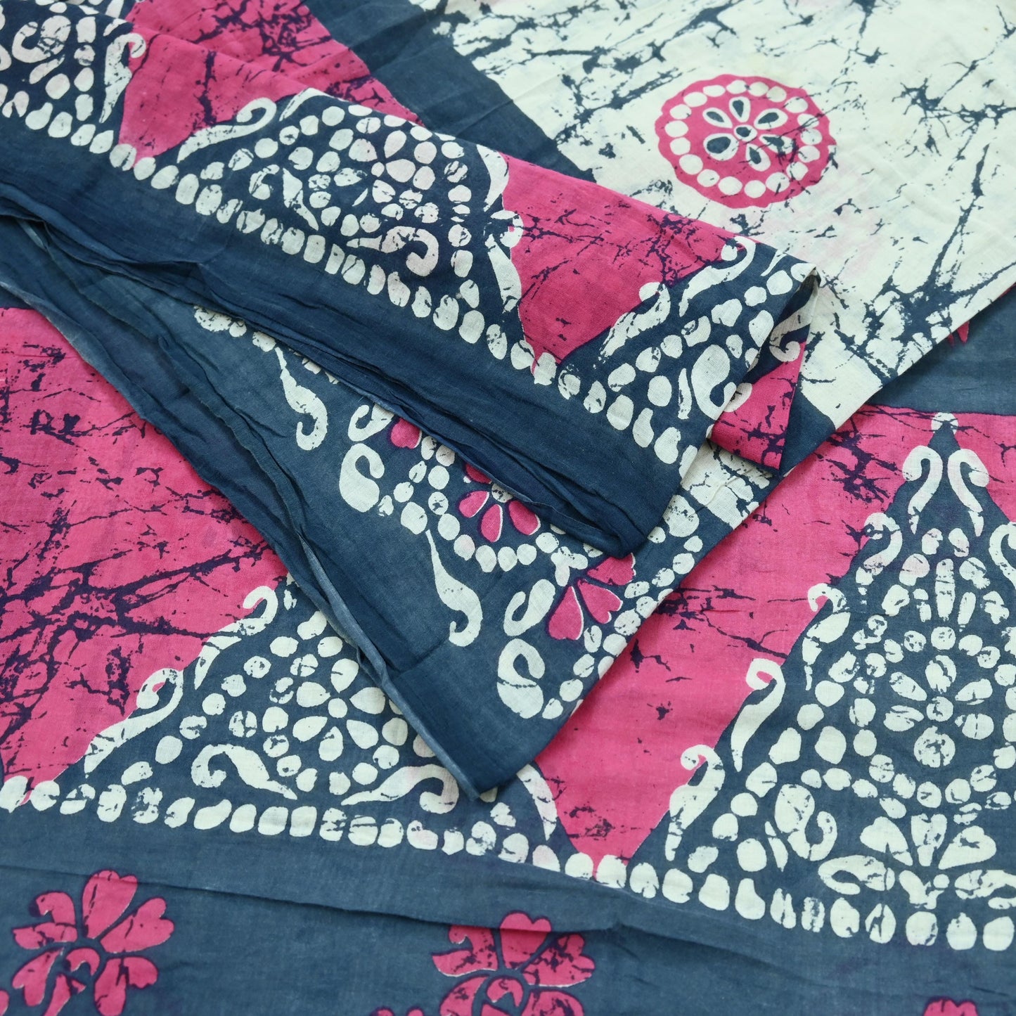Indian Vintage Sari Gray & Pink Batik Printed Saree 100% Pure Cotton 5Yd Craft Fabric Soft Sewing Sarong Wrap Boho Quilting Dress Making