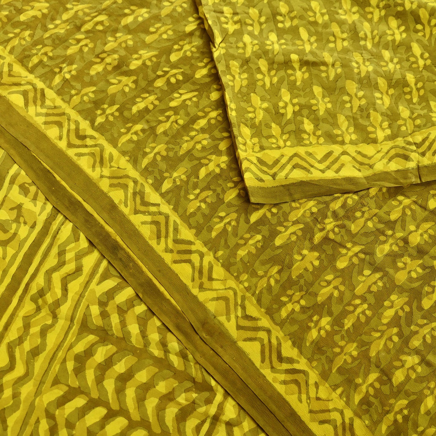 Indian Vintage Sari Yellow & Green Pure Crepe Silk Printed Sarees 5yd Sewing Floral Soft Craft Fabric Wrap Dress making Crafting Quilting