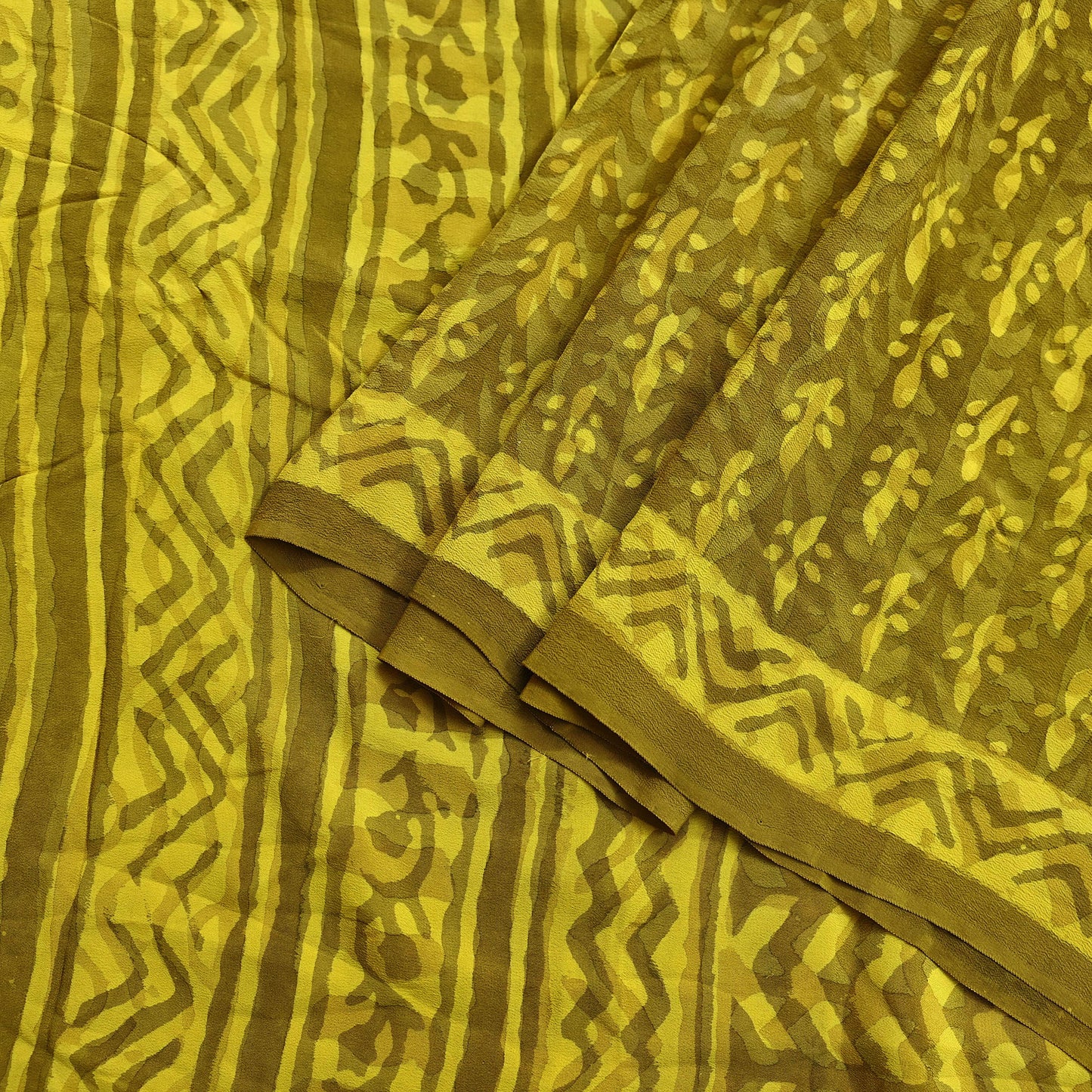 Indian Vintage Sari Yellow & Green Pure Crepe Silk Printed Sarees 5yd Sewing Floral Soft Craft Fabric Wrap Dress making Crafting Quilting