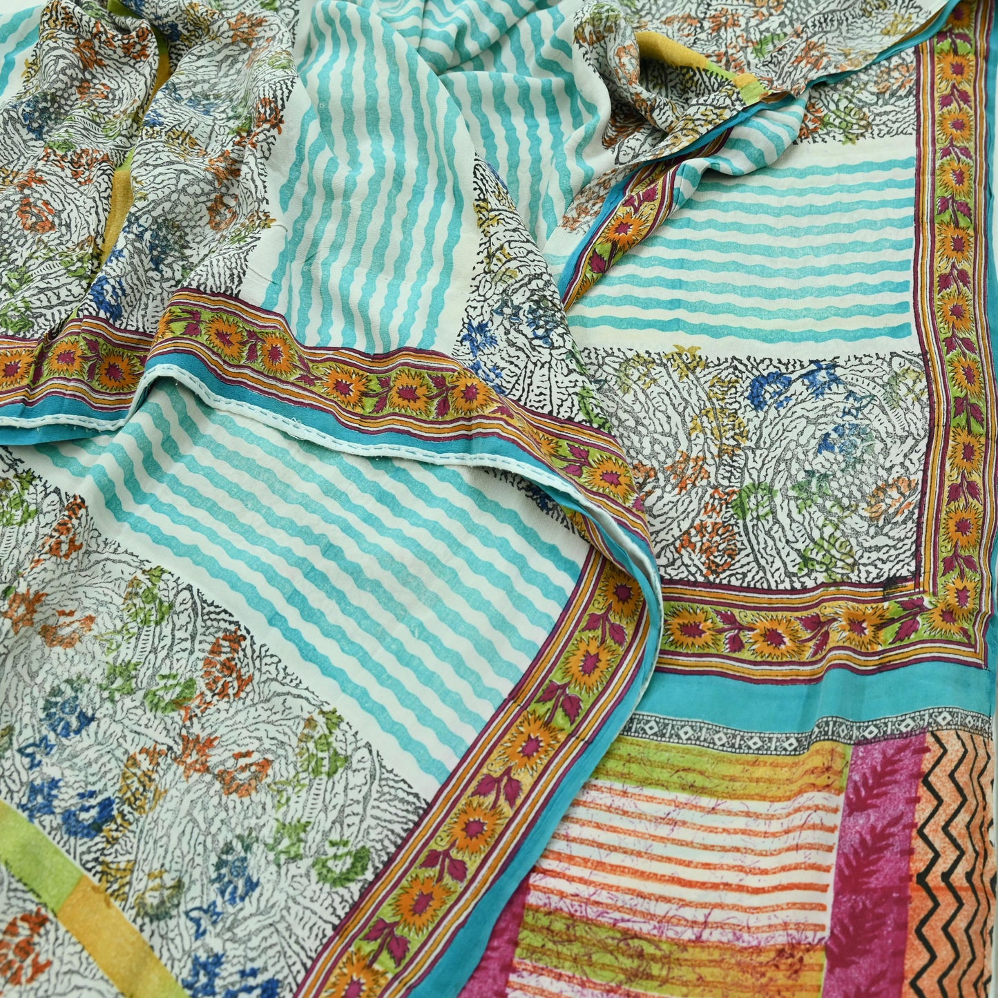 Indian Vintage Sari Ivory & Blue Pure Crepe Silk Printed Saree 5yd Sewing Floral Soft Craft Fabric Wrap Dress making Crafting Quilting