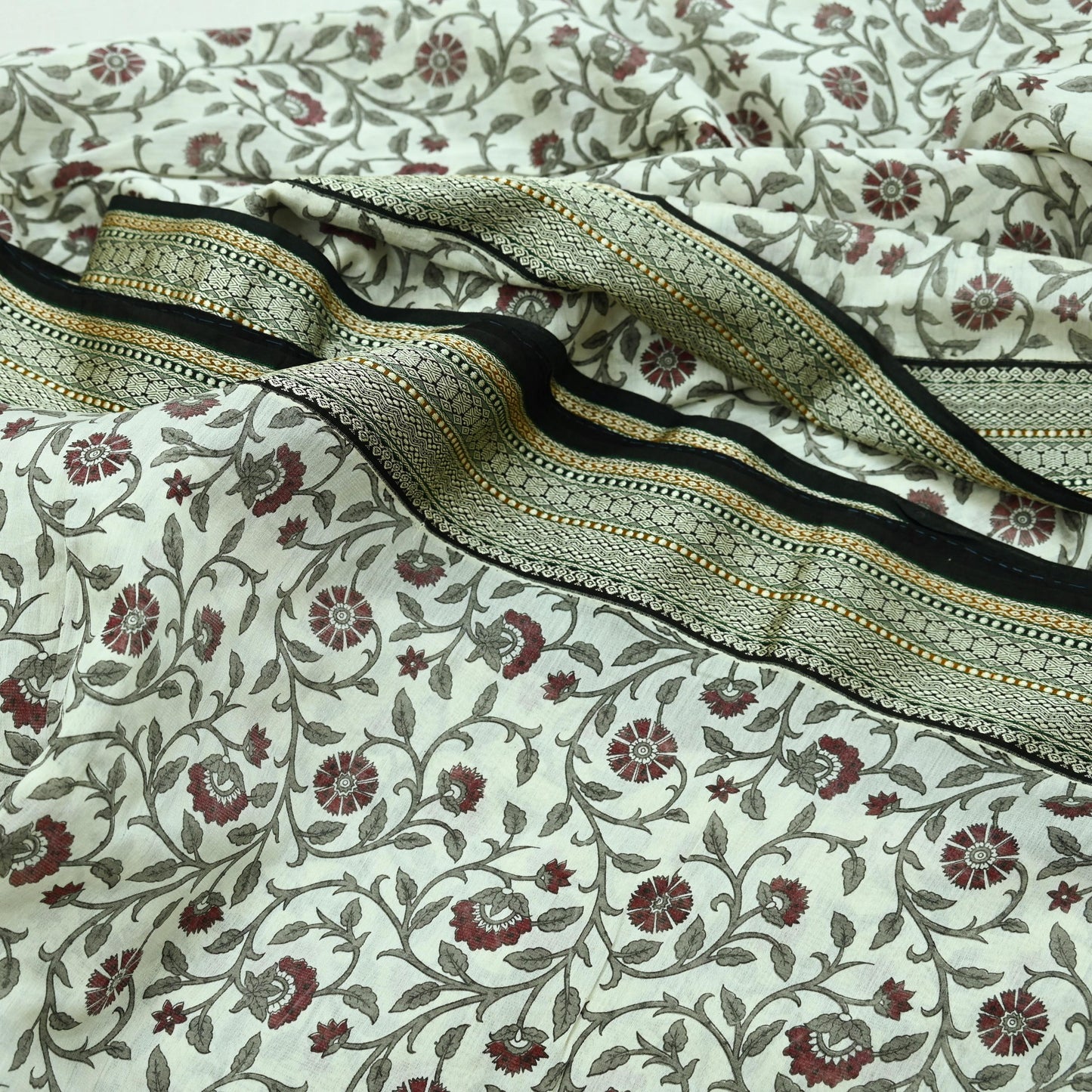 Indian Vintage Sari White Pure chanderi Silk Block Printed Sarees Craft Fabric 5Yd Zari Border Floral Dress making bollywood