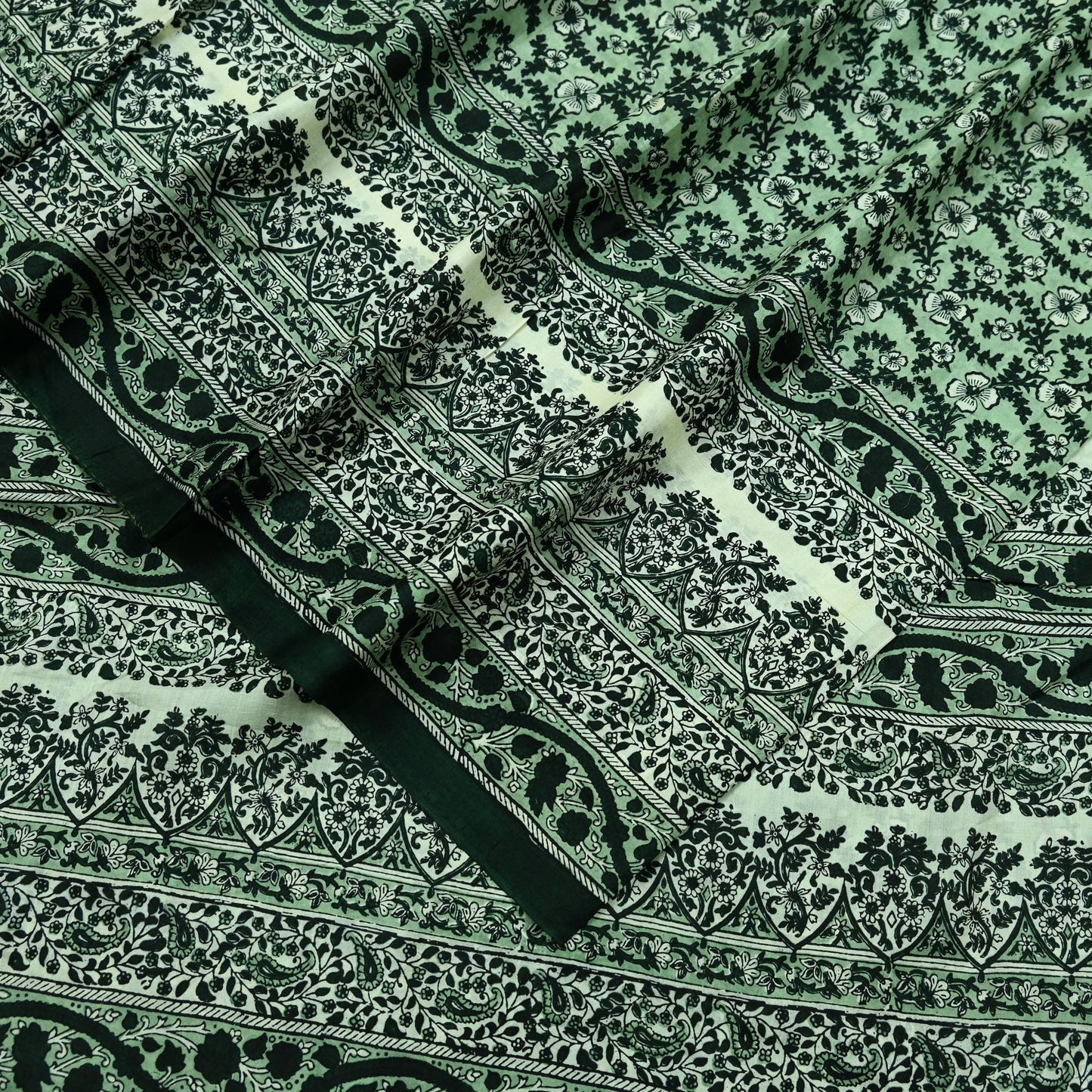 Indian Vintage Ivory & Green Saree Pure Silk Printed Sari 6yd Sewing Craft Fabric Dress Making Soft Crafting Quilting Quilting Upcycle