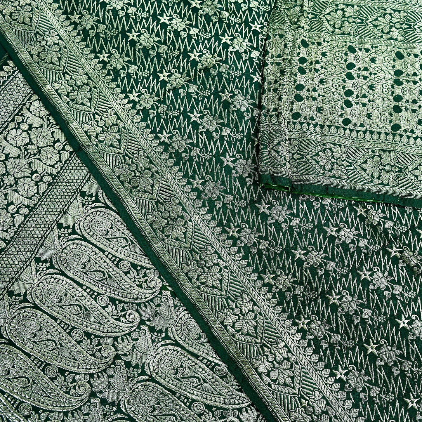 Indian Vintage Sari Bottle Green Heavy Wedding Pure Satin Silk Woven Banarasi Sarees Zari 6Yd Craft Fabric Dress making Crafting Quilting
