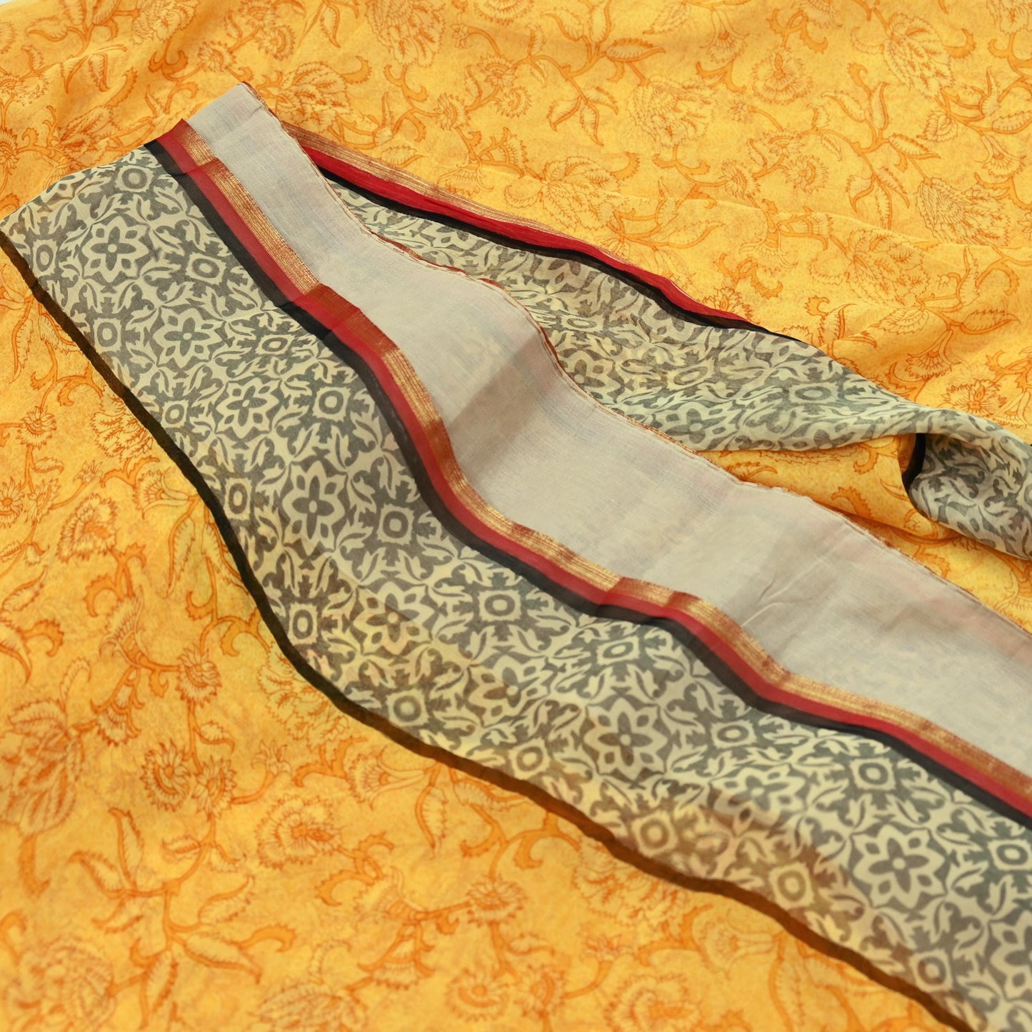 Indian Women Vintage Sari Yellow Blend Chiffon Printed Saree Sewing 5yd Soft Craft Fabric Floral Design Wrap Boho Zari Dress making Crafting