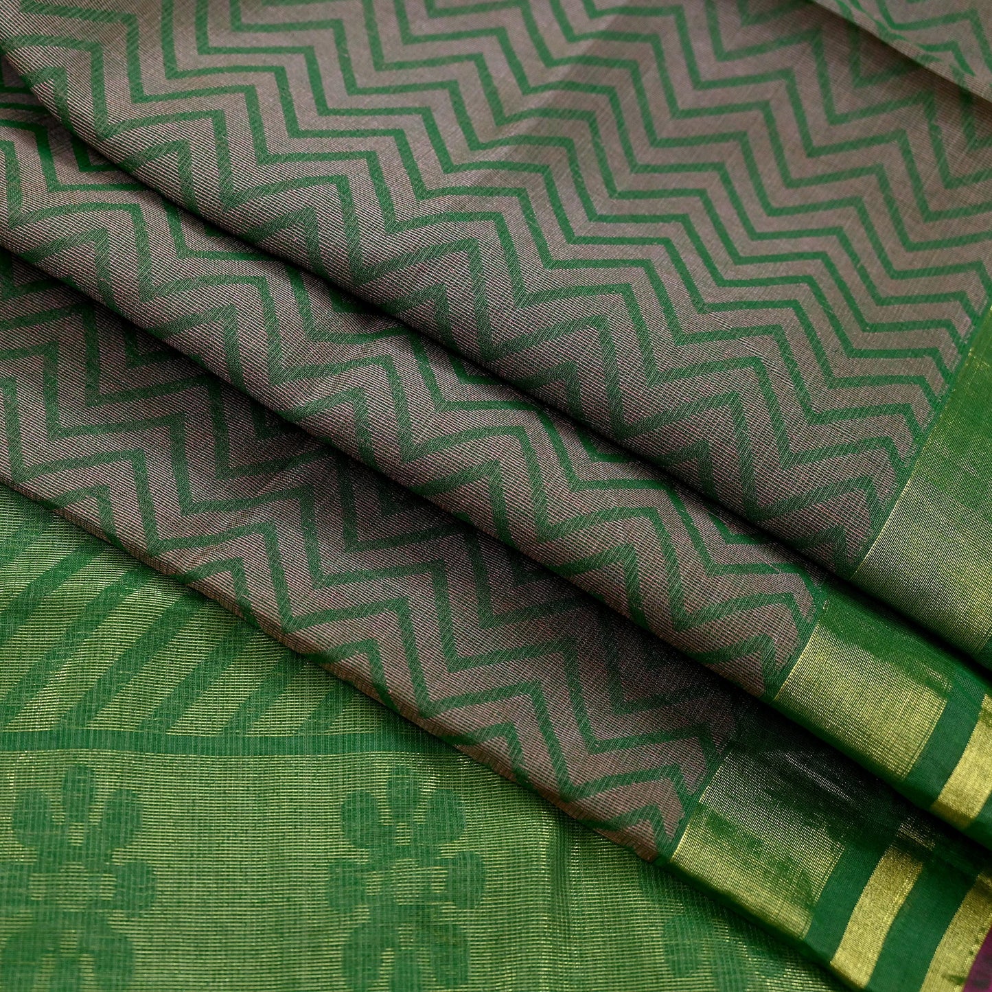 Indian Vintage Sarees Green 100% Pure Silk  Hand Woven Sari Craft Fabric 5Yd Ethnic Floral Zari Dress making Crafting Upcycle