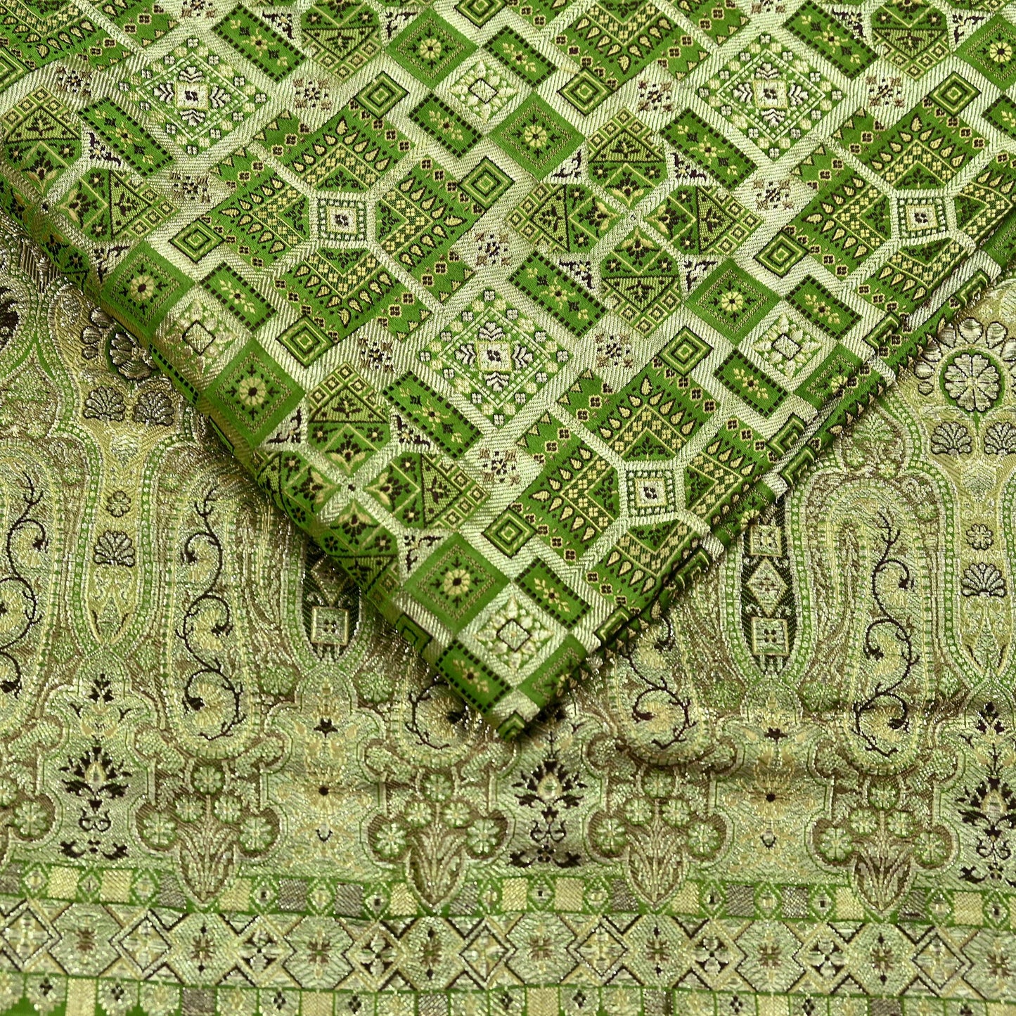 Indian Vintage Heavy Wedding Sari Green Pure Satin Silk Woven Banarasi Tanchoi Sarees Zari 5Yd Ethnic Craft Fabric Upcycle Dress Making Used