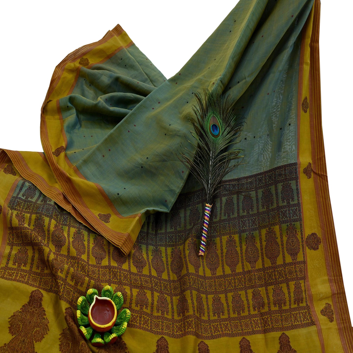 Indian Vintage Sarees Green 100% Pure Silk  Hand Woven Sari Craft Fabric 5Yd Ethnic Floral Dress making Crafting Upcycle Quilting