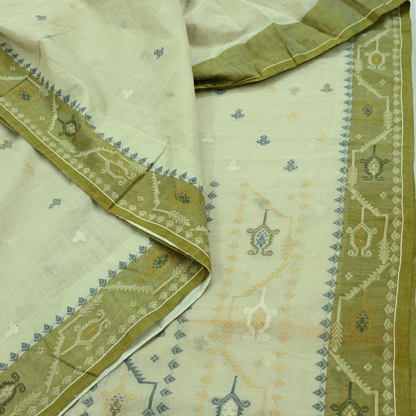 Indian Vintage Sari Olive Green Pure Cotton Bengali Handloom Tant Sarees Craft Fabric 5Yd Sewing Soft Crafting Dress making Upcycle Quilting