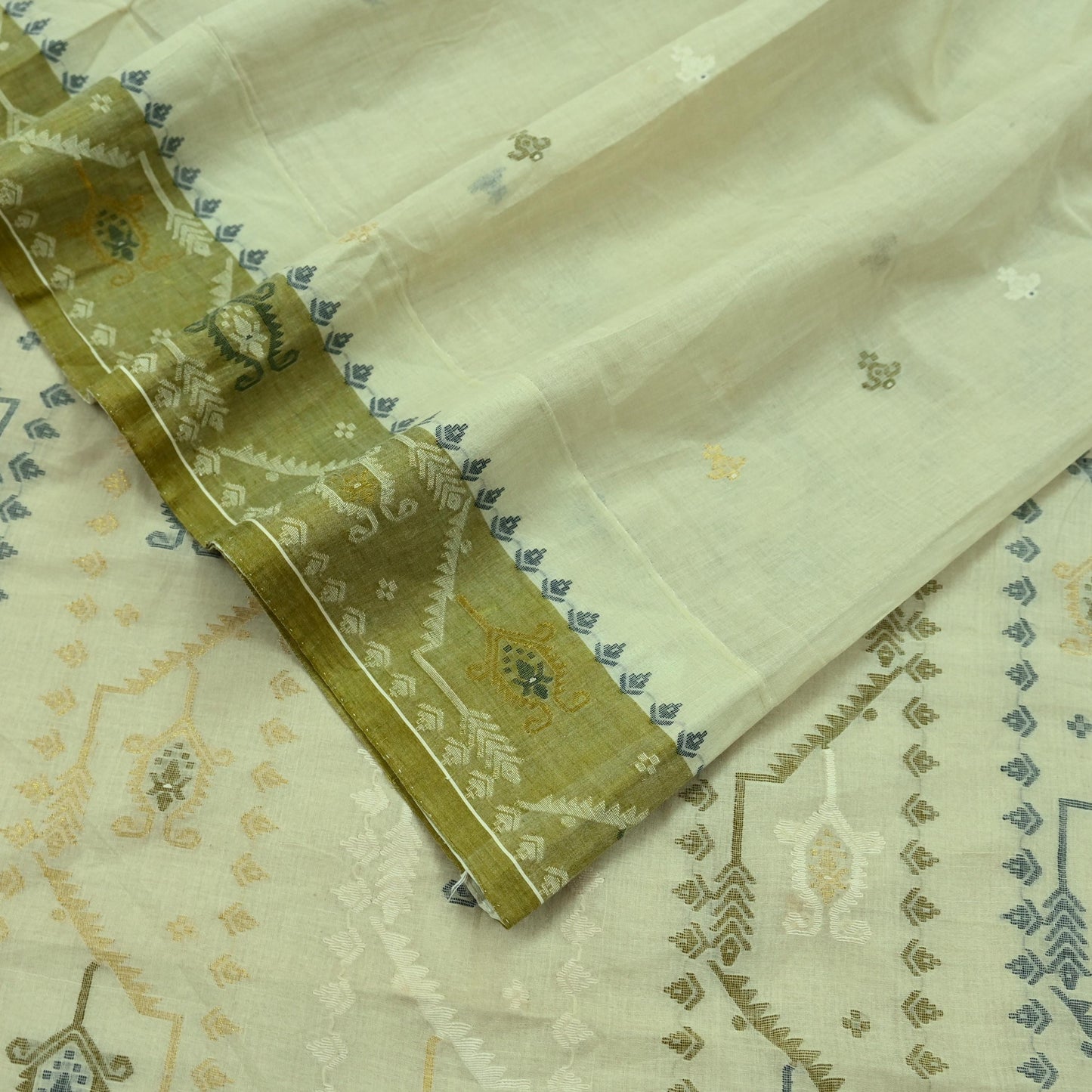 Indian Vintage Sari Olive Green Pure Cotton Bengali Handloom Tant Sarees Craft Fabric 5Yd Sewing Soft Crafting Dress making Upcycle Quilting