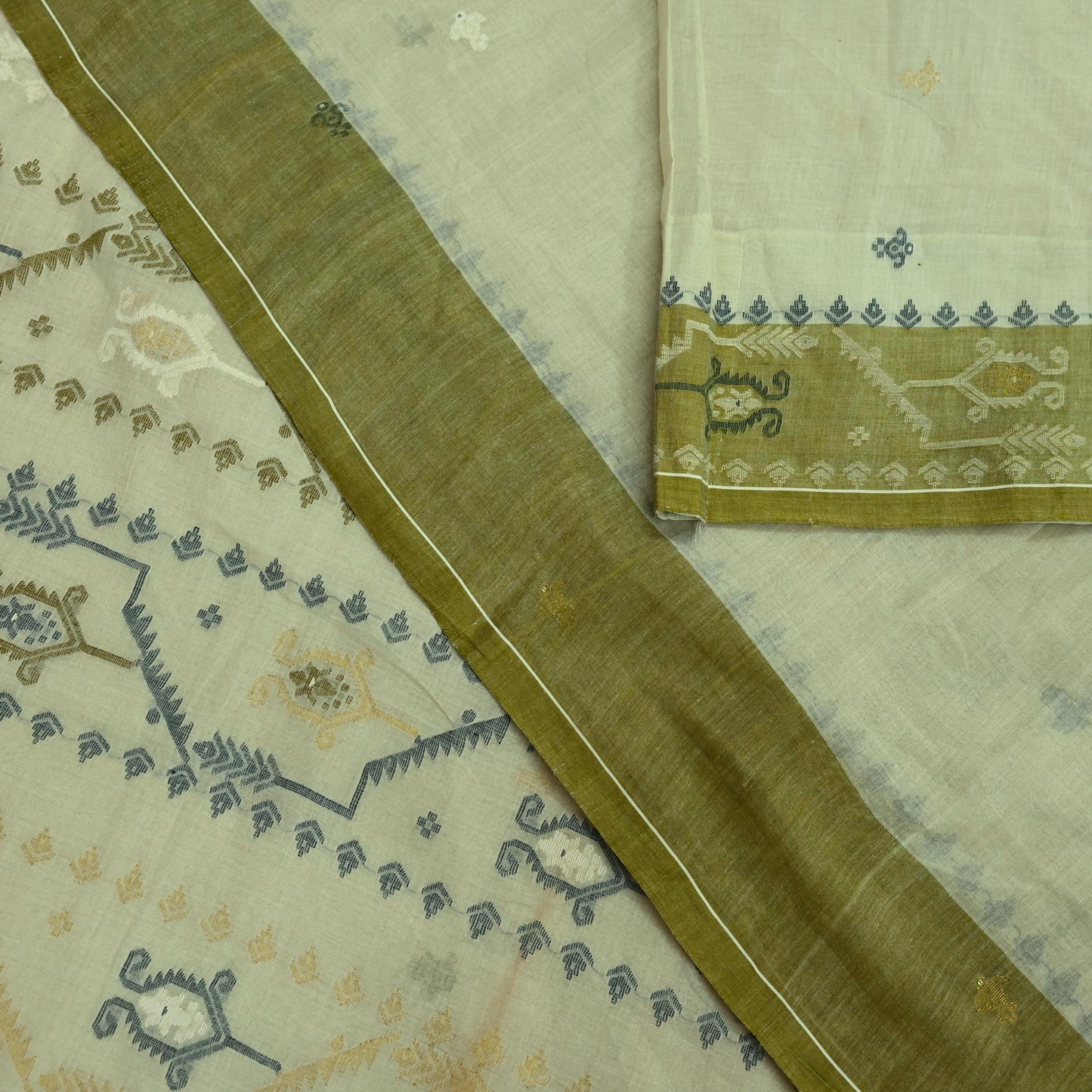 Indian Vintage Sari Olive Green Pure Cotton Bengali Handloom Tant Sarees Craft Fabric 5Yd Sewing Soft Crafting Dress making Upcycle Quilting