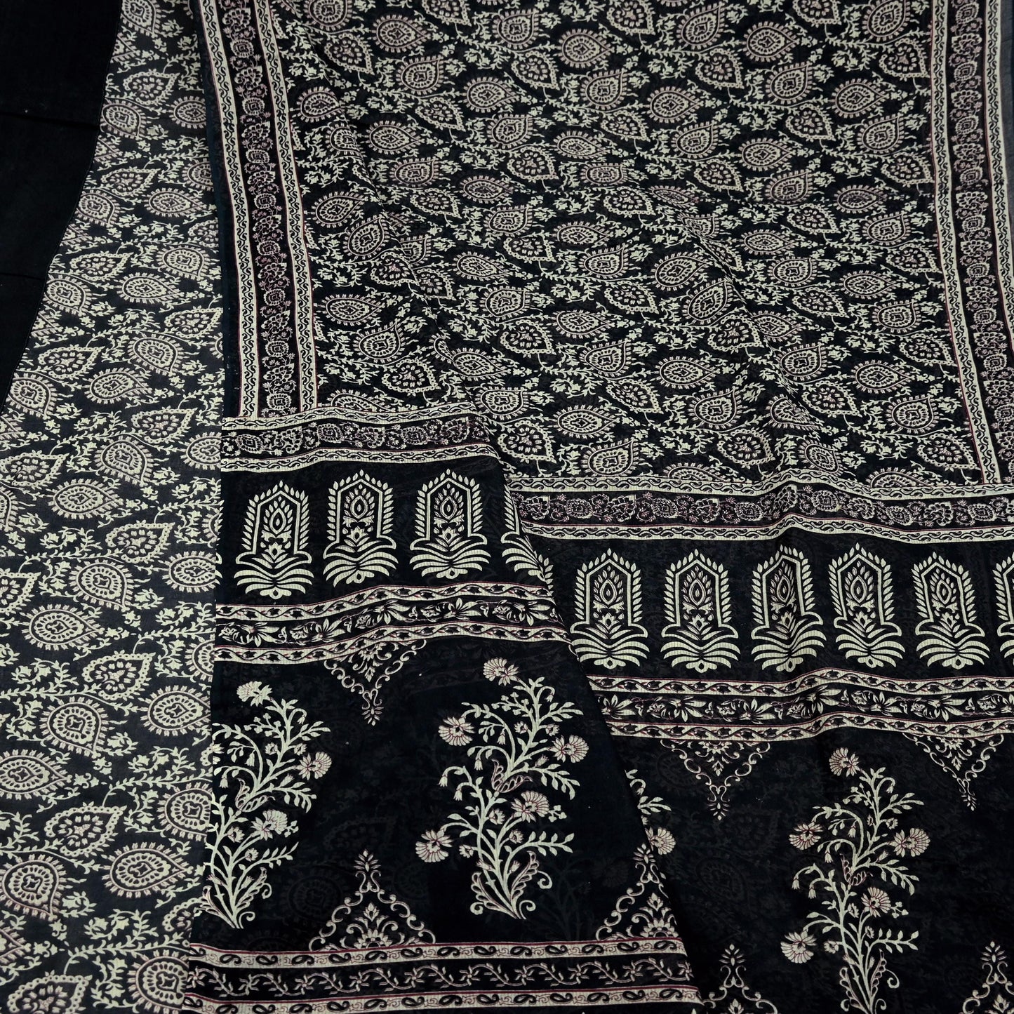 Indian Vintage Sari Black Printed 100% Pure Cotton Saree Craft Fabric 5Yard Sewing Sarong Wrap Boho Floral Dress Making Crafting Quilting