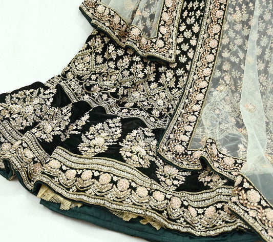 Indian Pre-owned Heavy Wedding Green Net/Mesh/ Velvet Hand Embroidered Lehenga/Dupatta Designer By Manish Malhotra Zardozi Bridal Wear