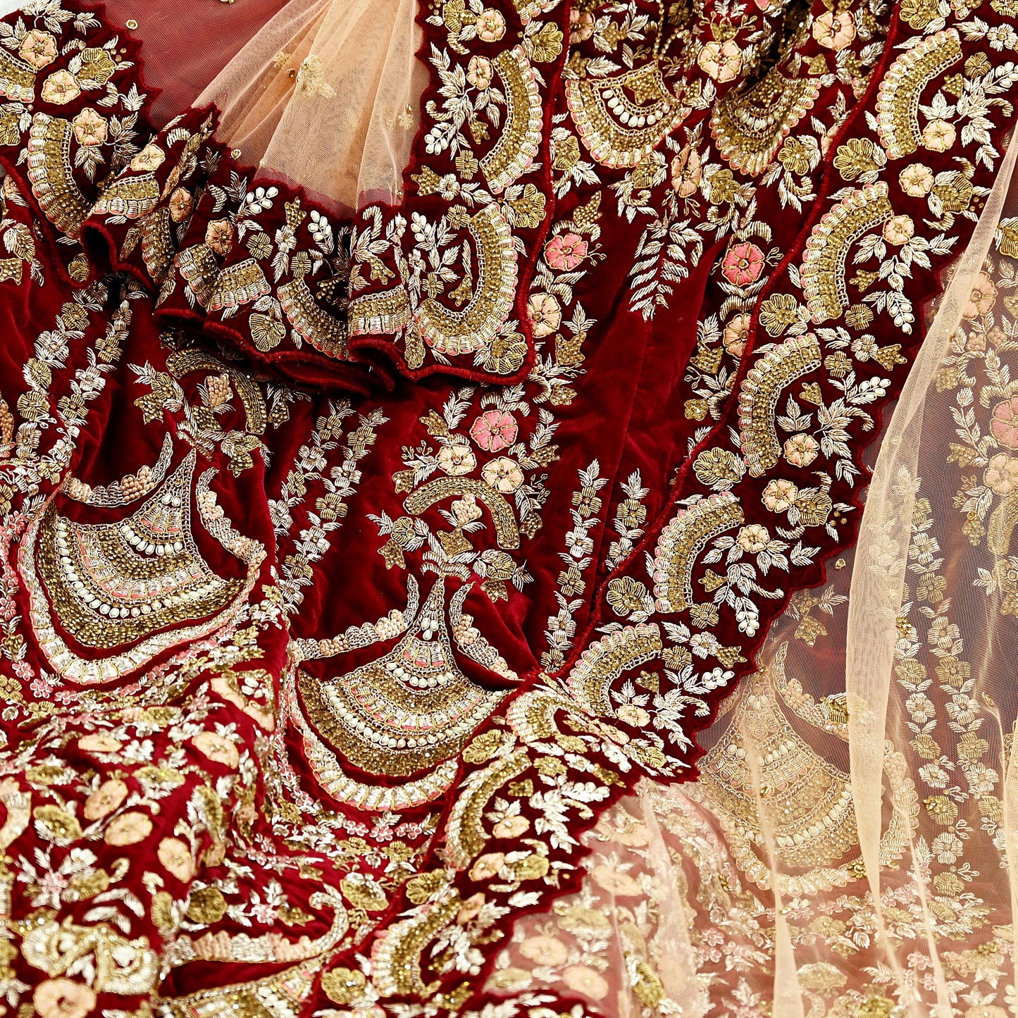 Indian Pre-owned Heavy Wedding Maroon & Peach Net/Mesh/ Velvet Hand Embroidered Lehenga/Dupatta Designer By Anamika Khanna Bridal Wear
